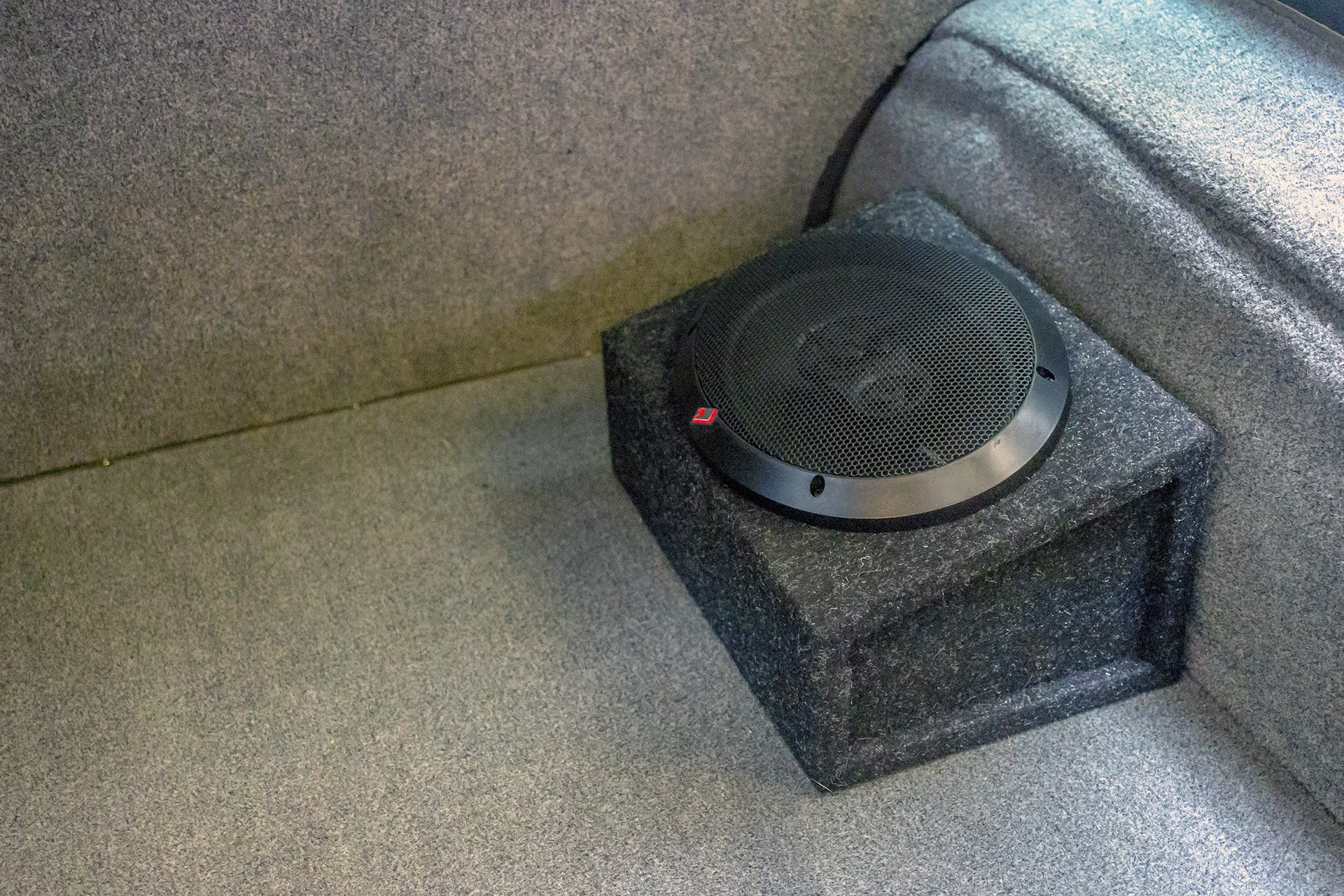 1955 Chevy Nomad Speaker Install.jpg