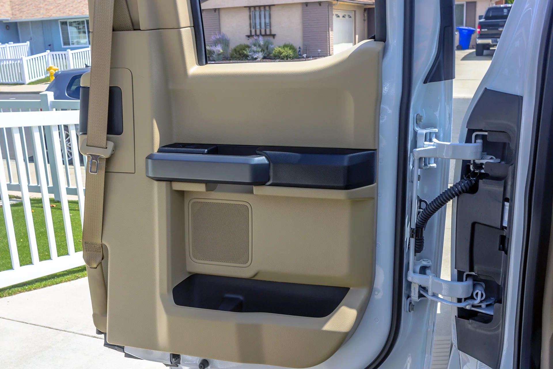 2018 Ford F150 Rear Door Panel.jpg