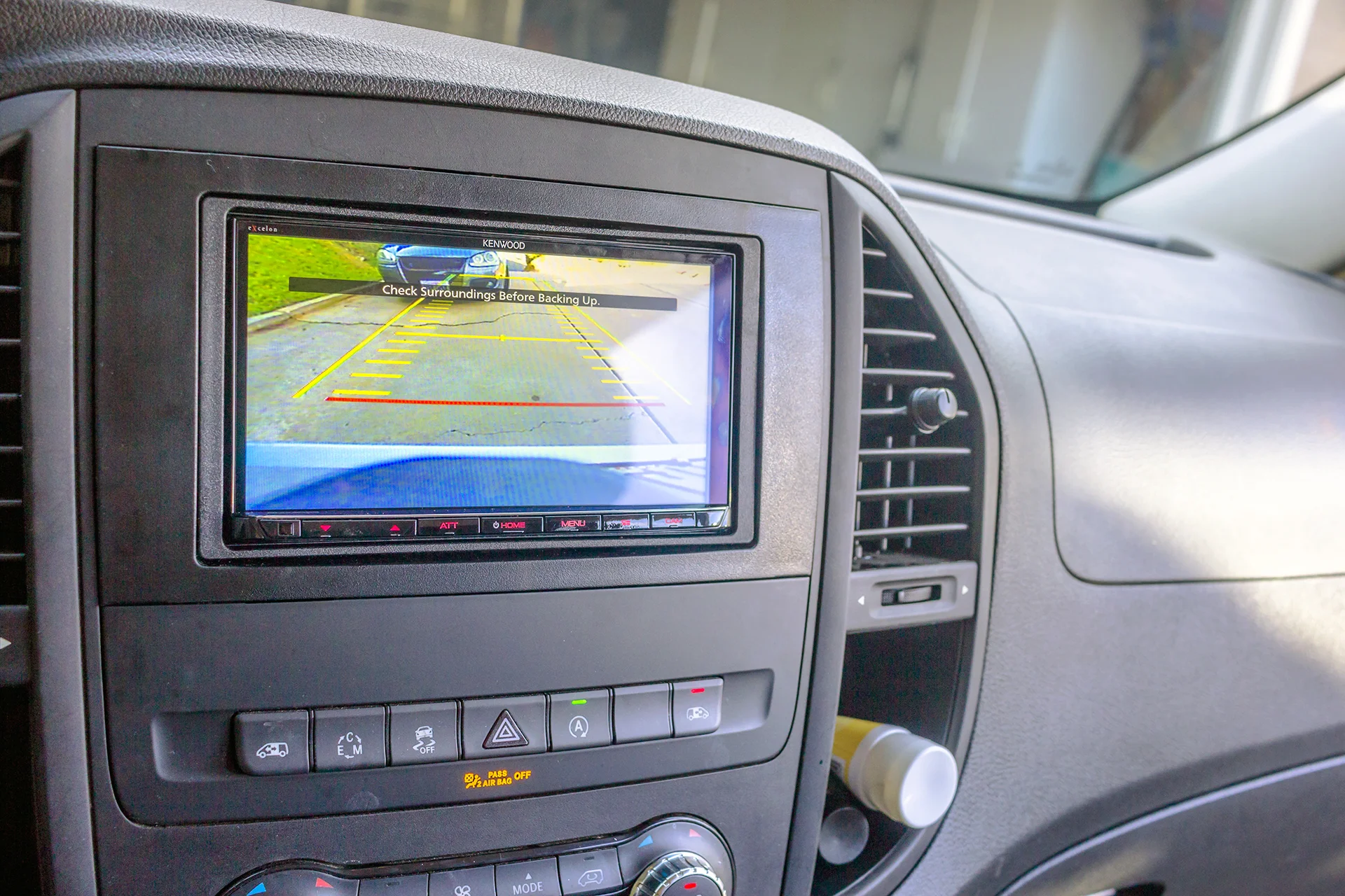 We replaced the radio in this 2017 Mercedes Benz Metris