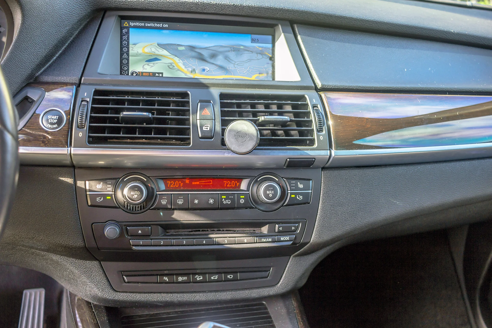 2013 BMW X5 Factory Radio.jpg