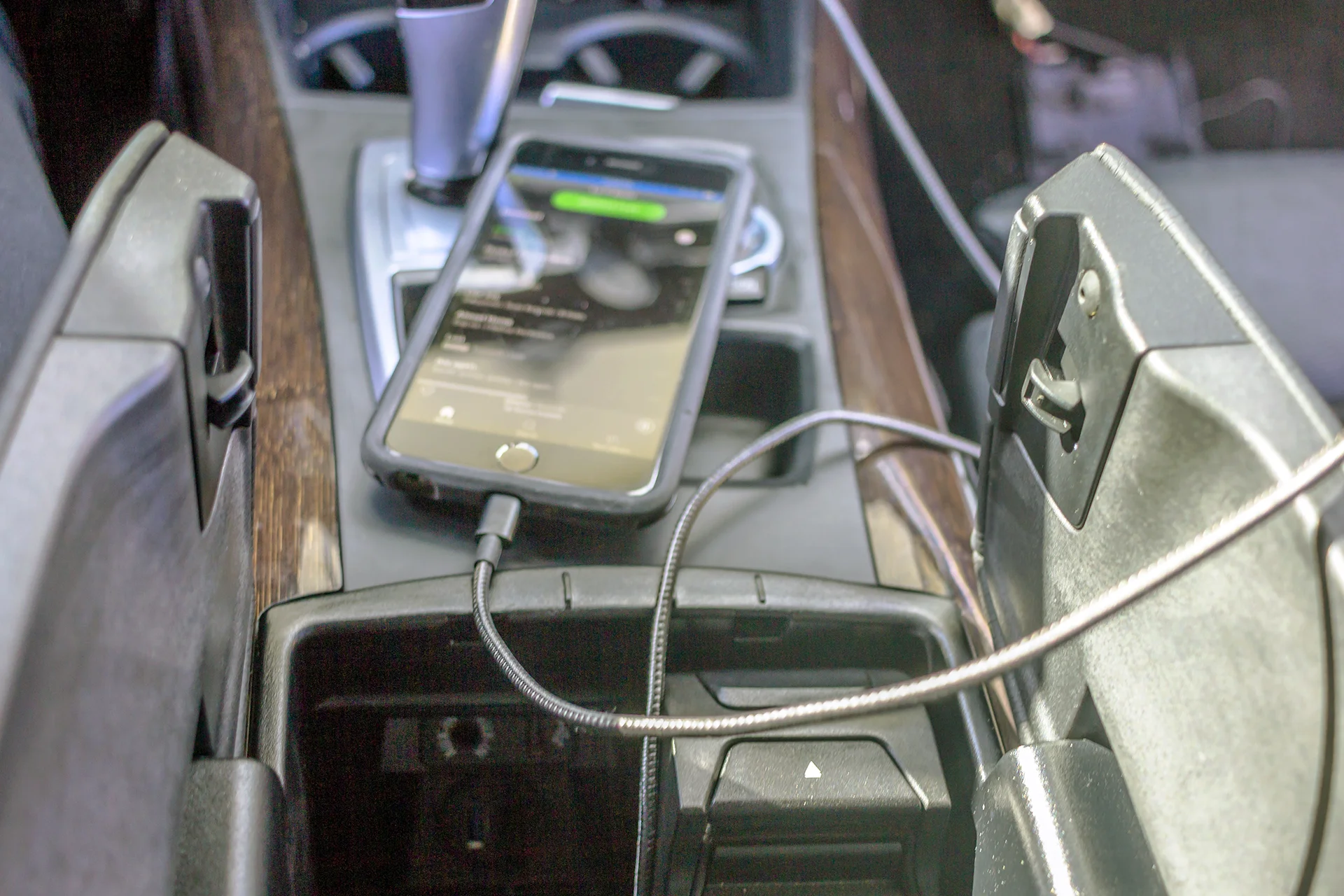 2013 BMW X5 Phone Connection.jpg