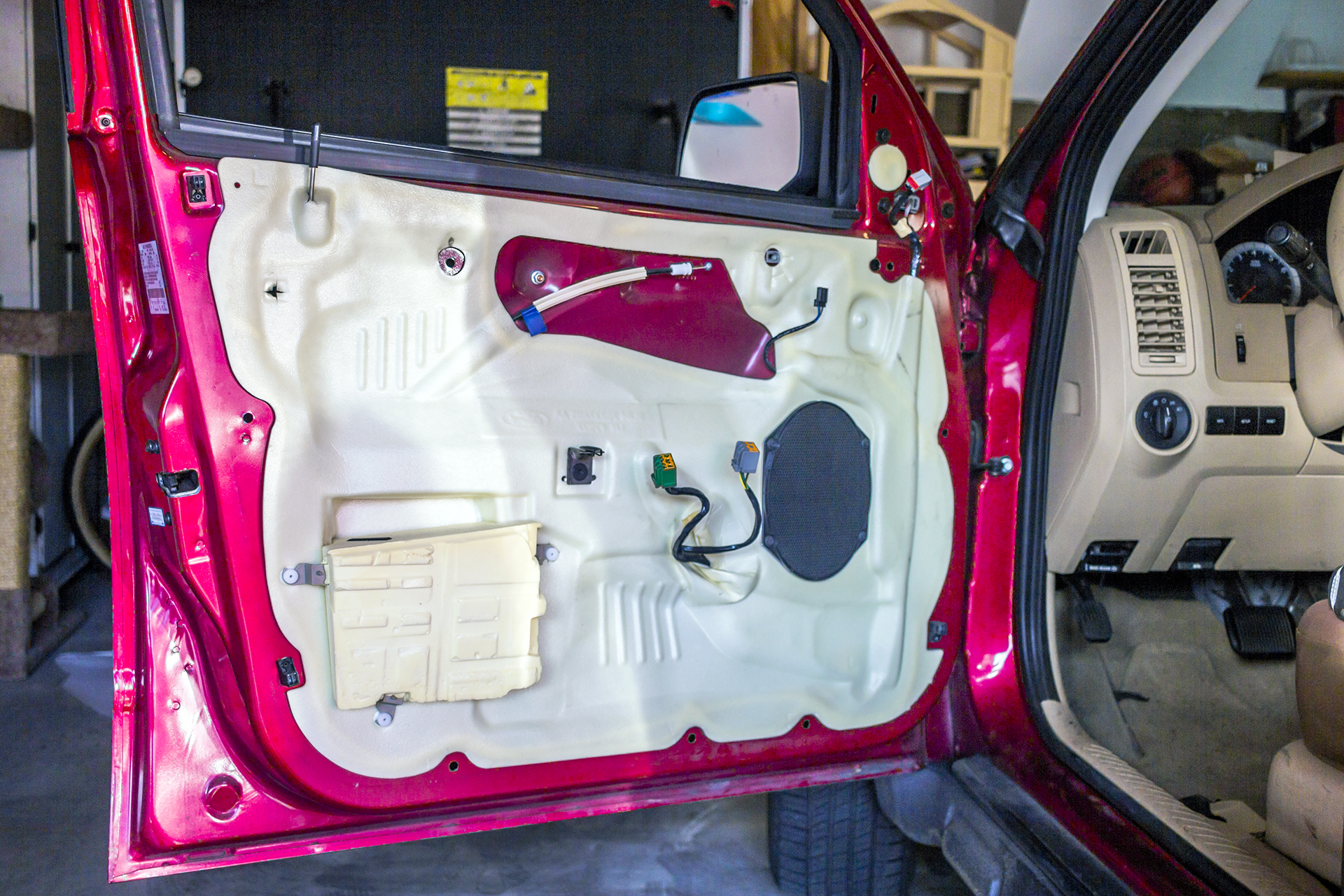 2009 Ford Escape Front Door Speaker.jpg