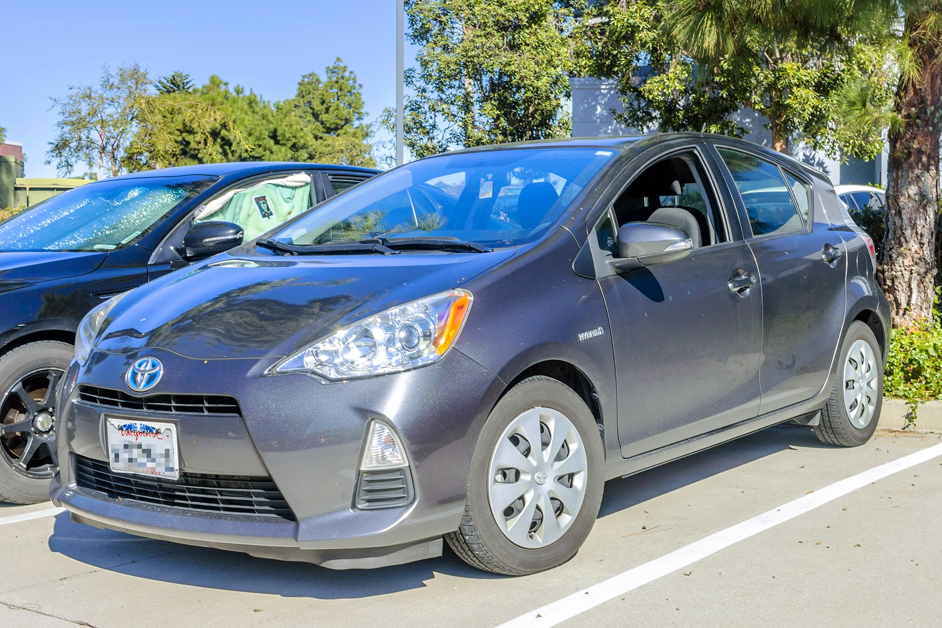 2012 Toyota Prius C Overview.jpg