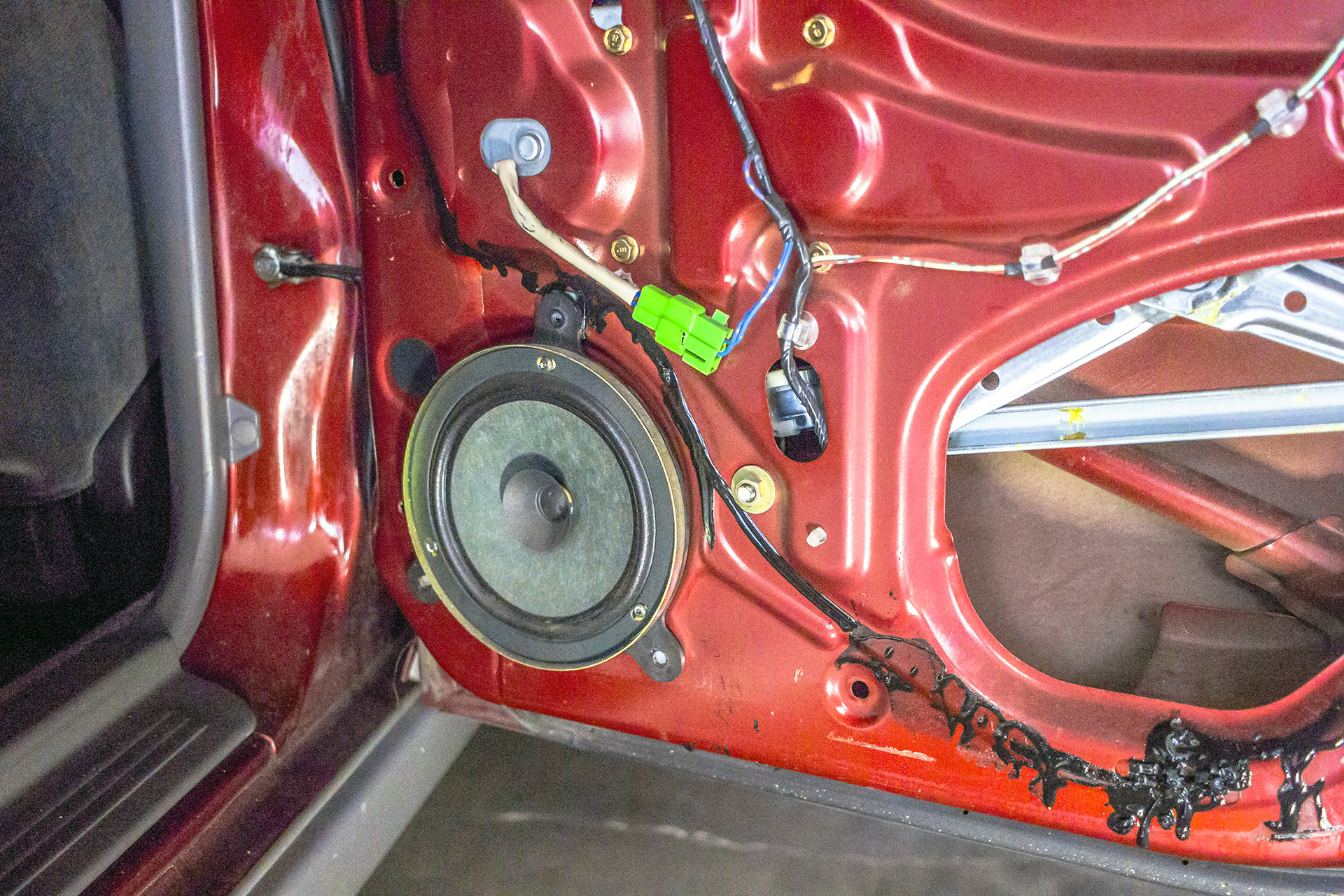 2003 Subaru Baja Factory Speaker.jpg
