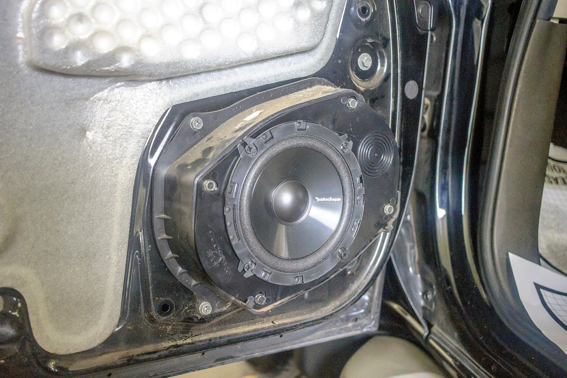 2009 Nissan Pathfinder Aftermarket Driver Speaker.jpg