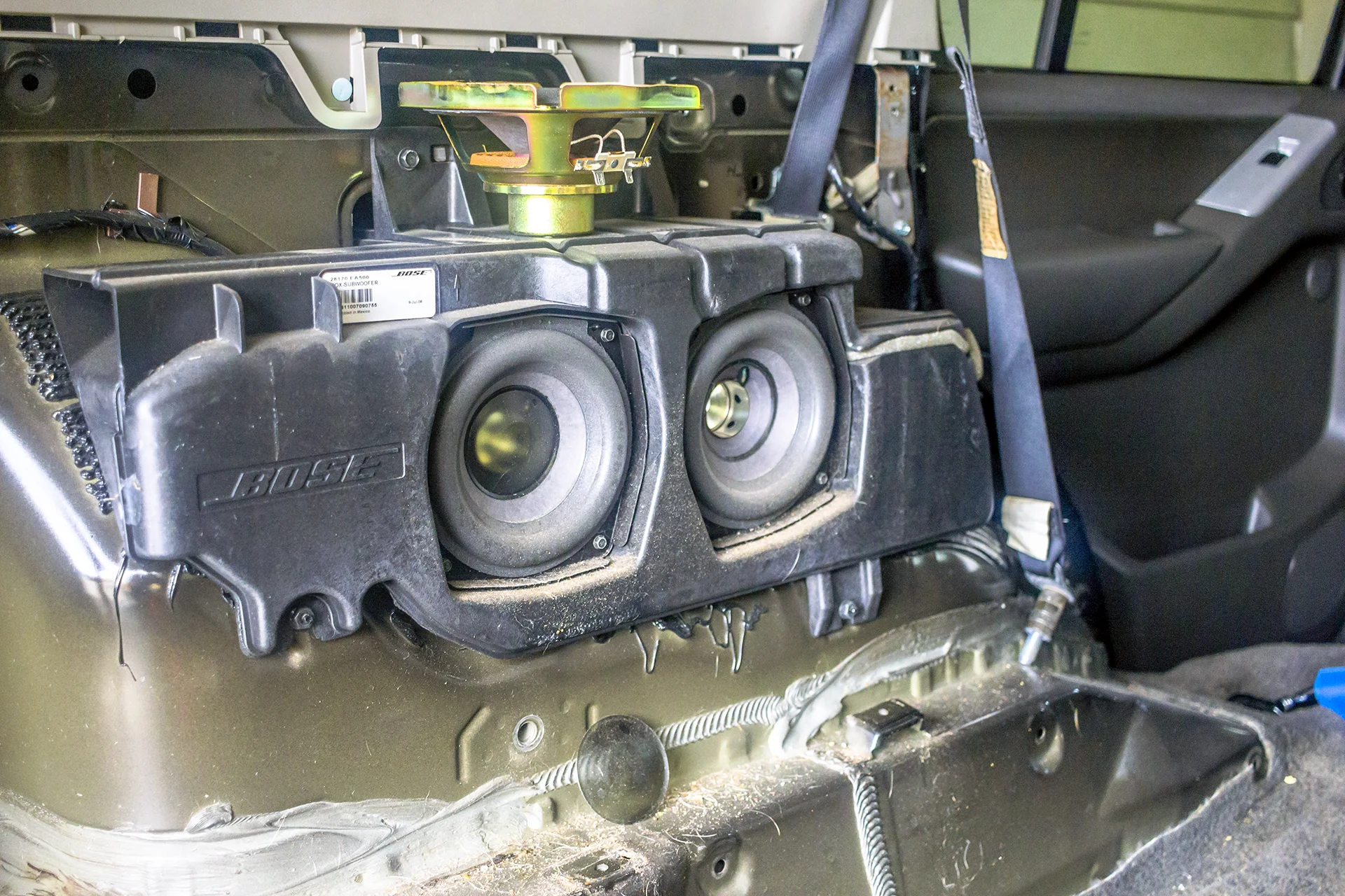 bose car stock subwoofer