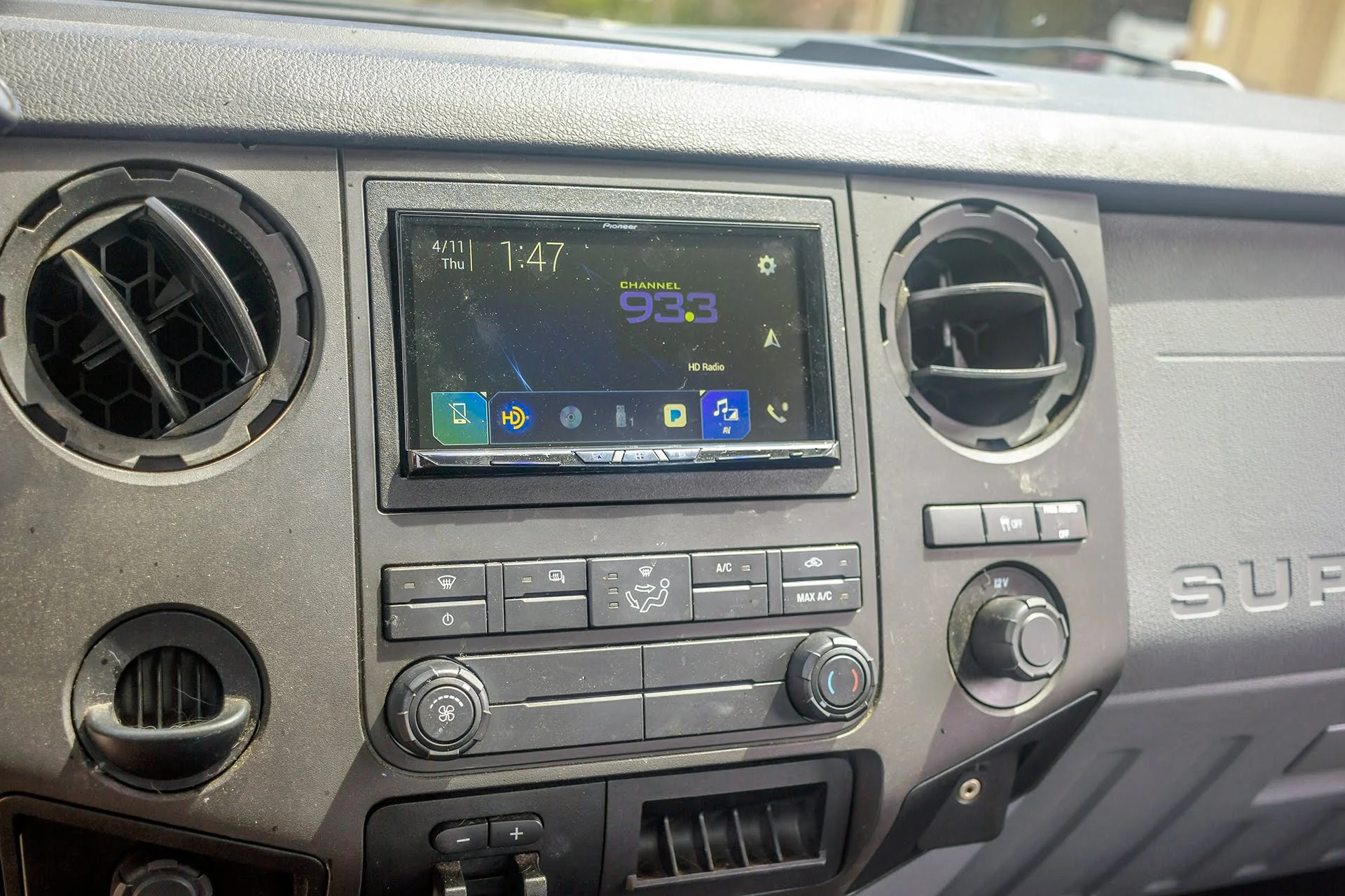 2011 Ford F250 New Radio 2.jpg