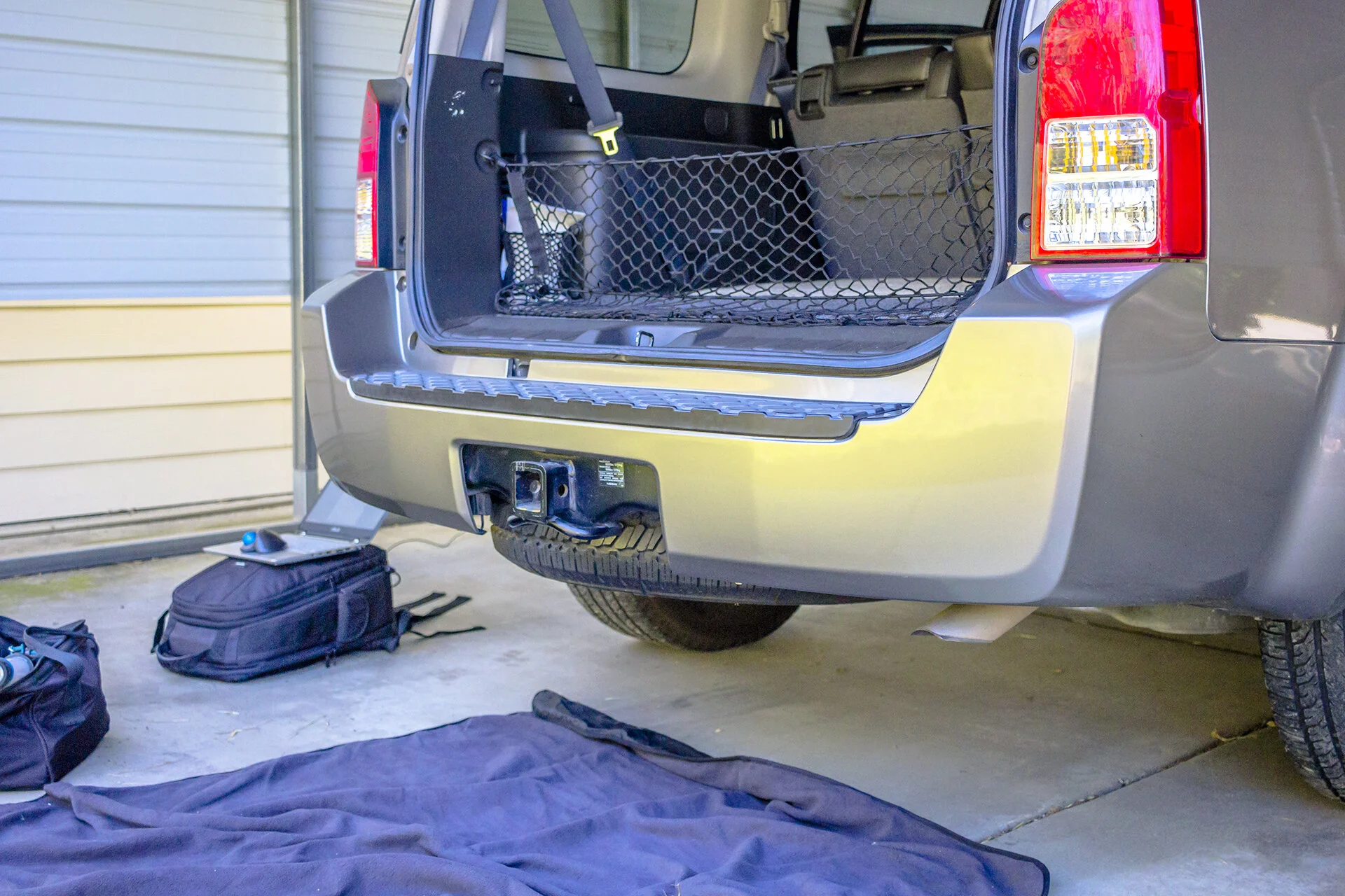 2006 Nissan Pathfinder Rear Bumper.jpg