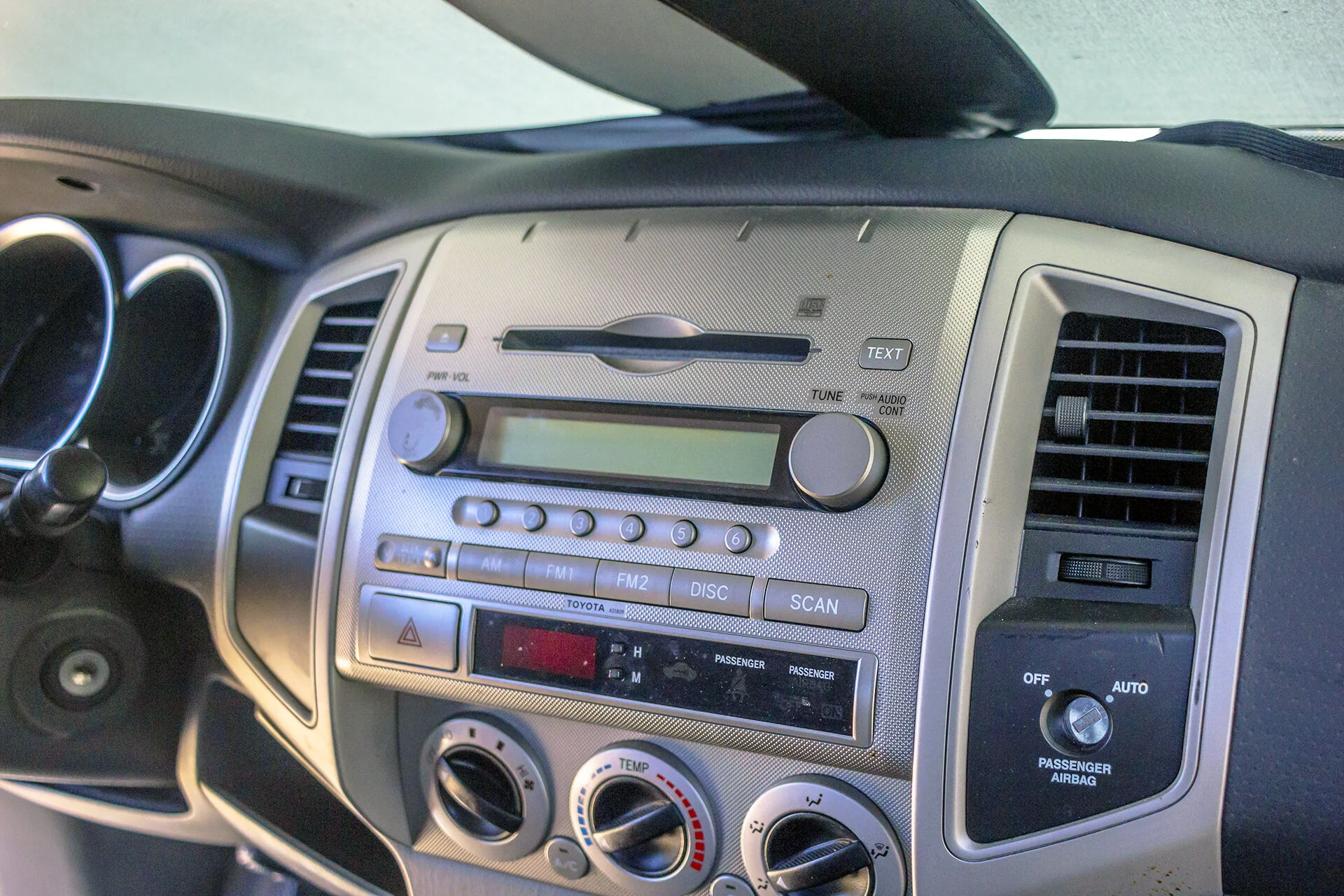 This 2006 Toyota Tacoma gets a simple 