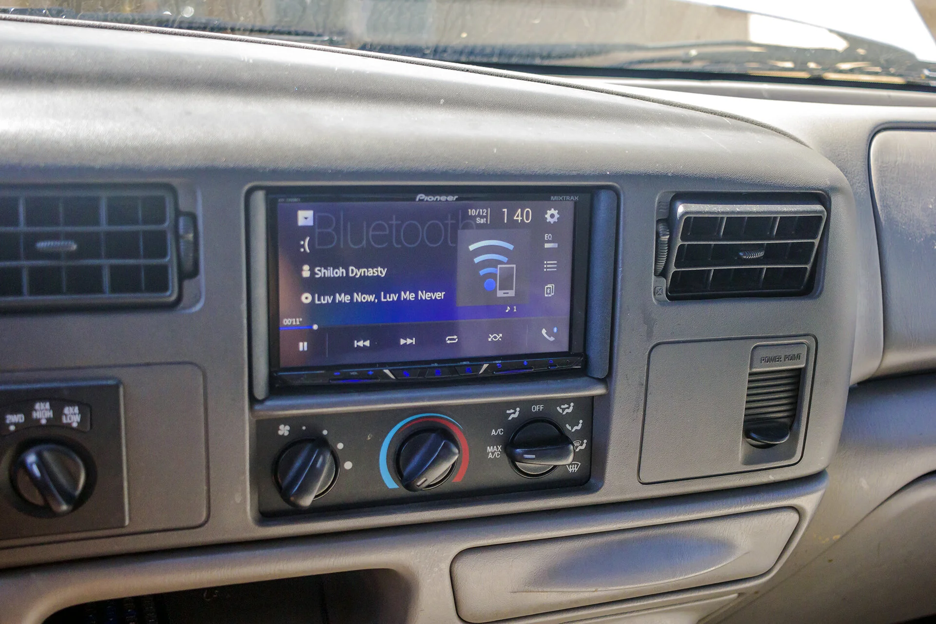 1999 Ford F250 New Radio.jpg