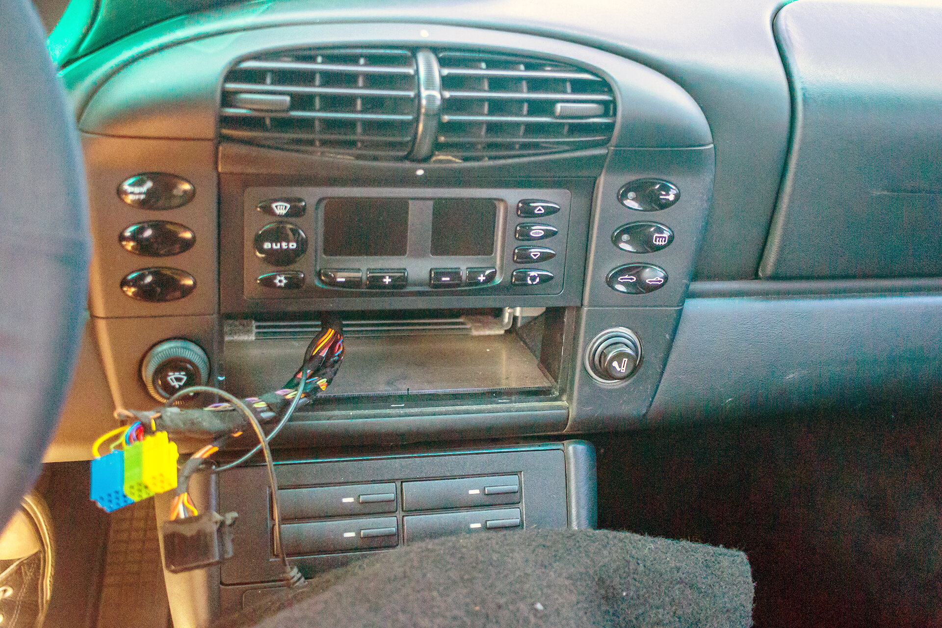 2001 Porsche 911 Radio Removal.jpg