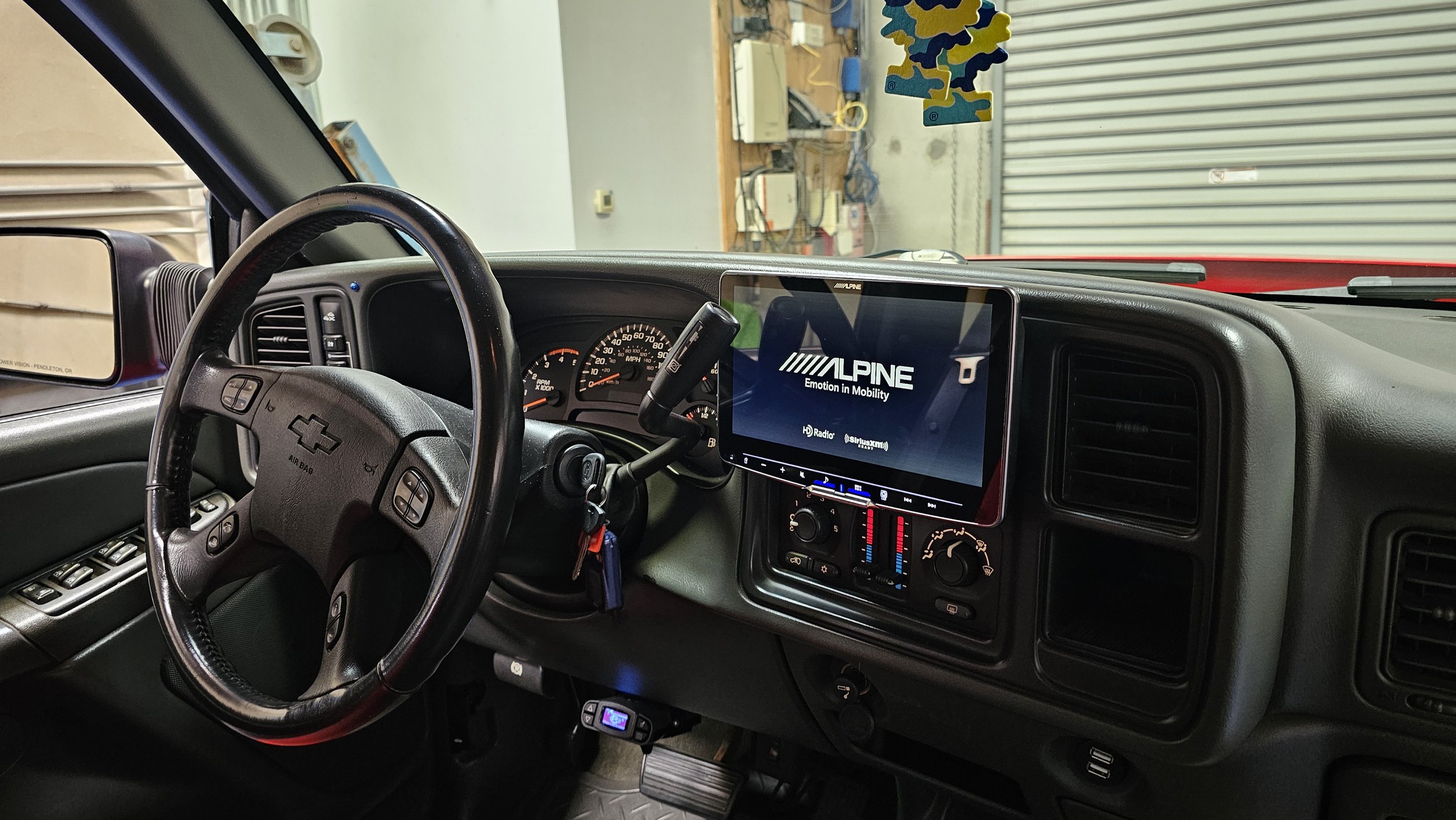 2005 Silverado 2500 Alpine ilx509 installed in Dash 2.jpg