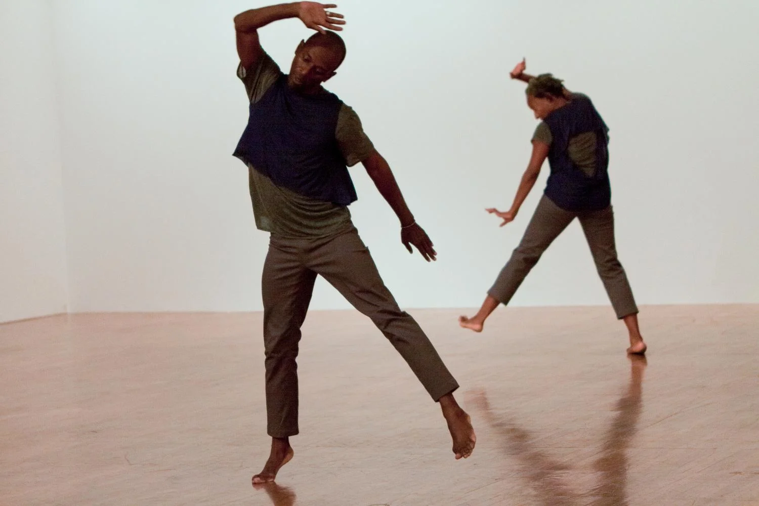 F2013-SisterDance_p49NFiol.jpg