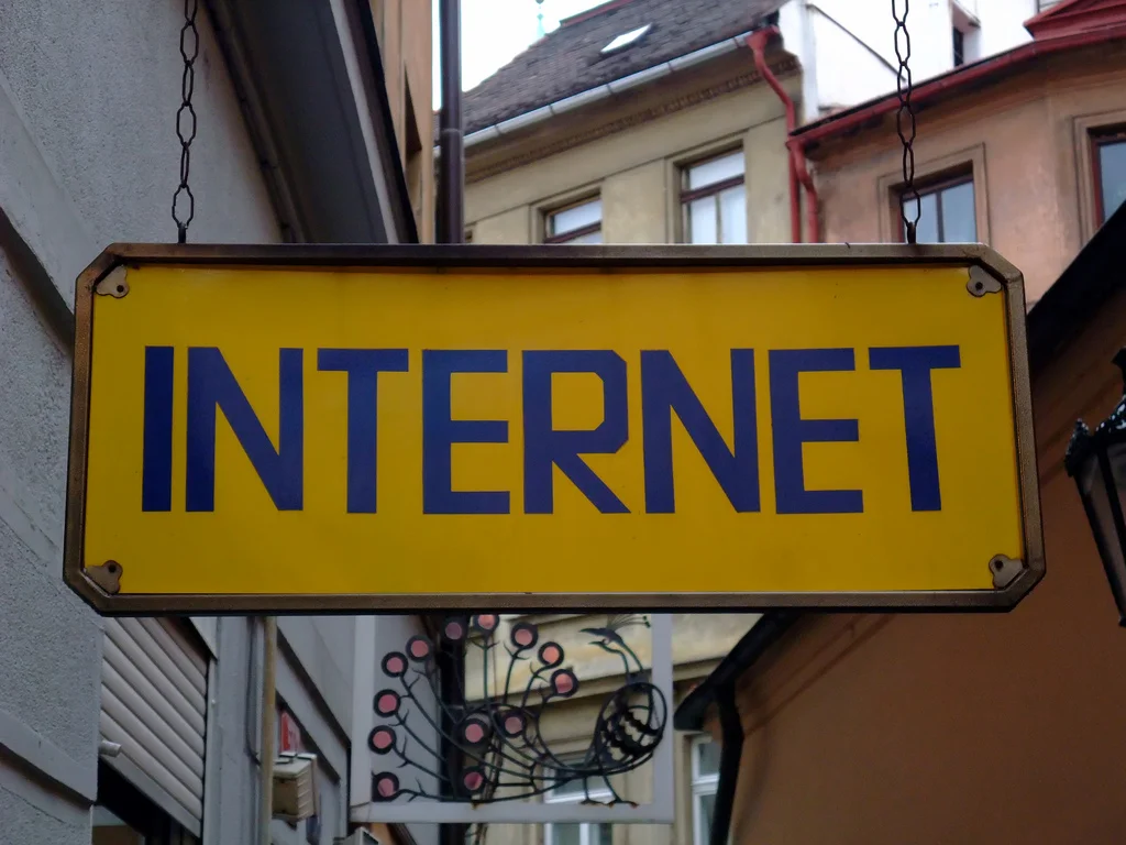 2769699053_d359f502bd_b INTERNET.jpg