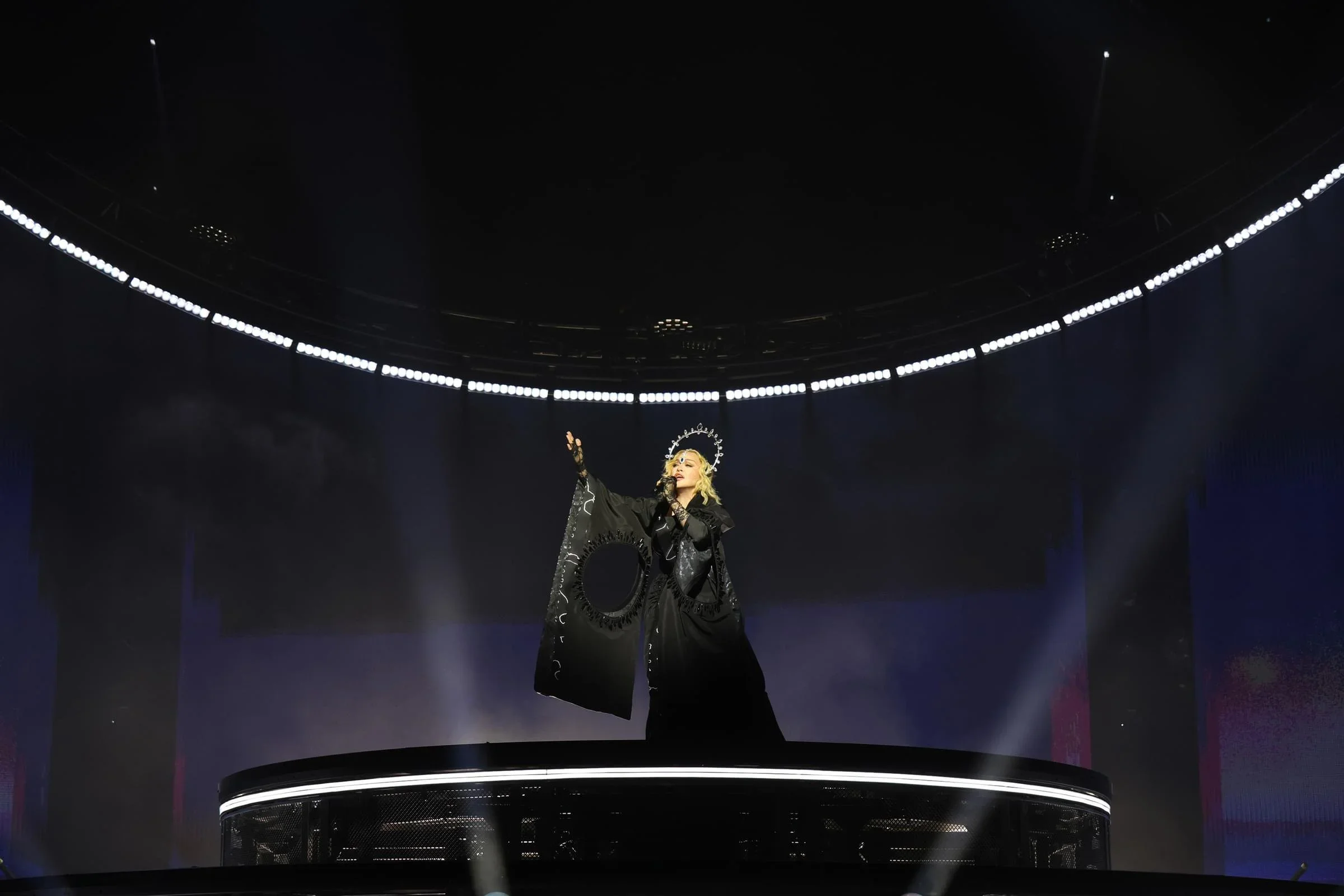 madonna-o2-celebration-1736271103.webp