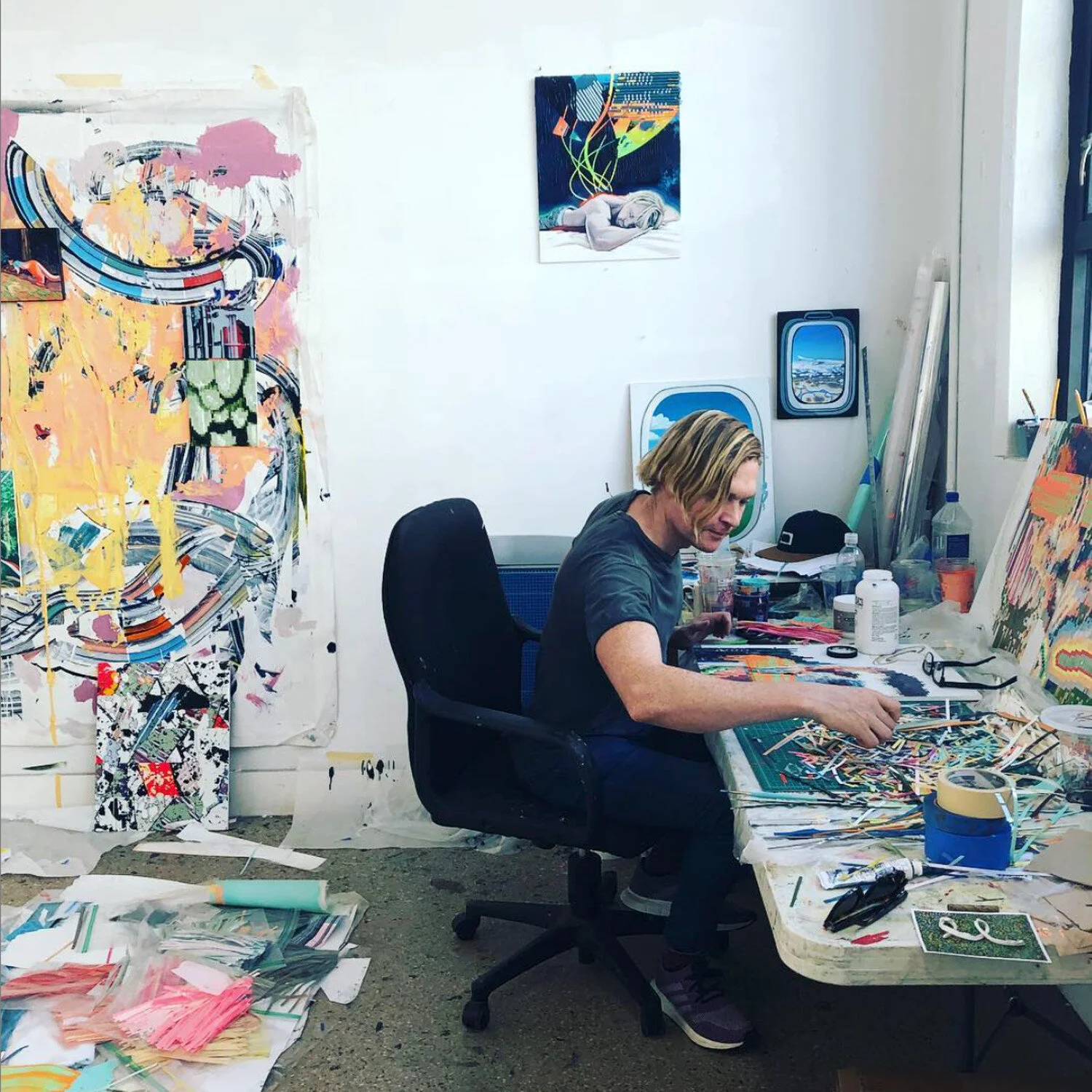 studiodesk.jpg