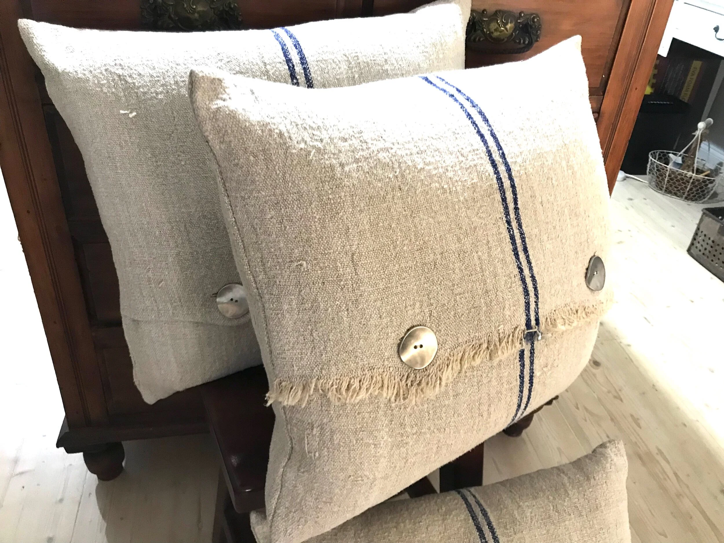 84F2FCA6-5782-439D-895F-70EEA3350C29