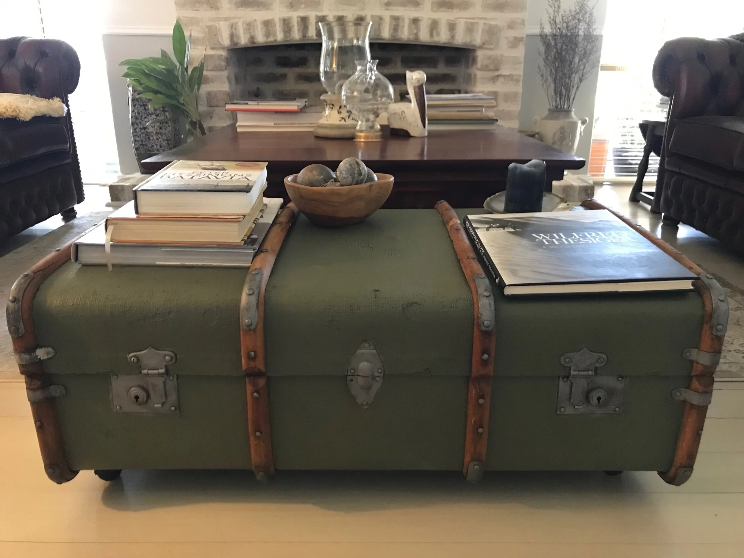 BAE242C6-C1FD-4811-A825-D7F6C4E022CC