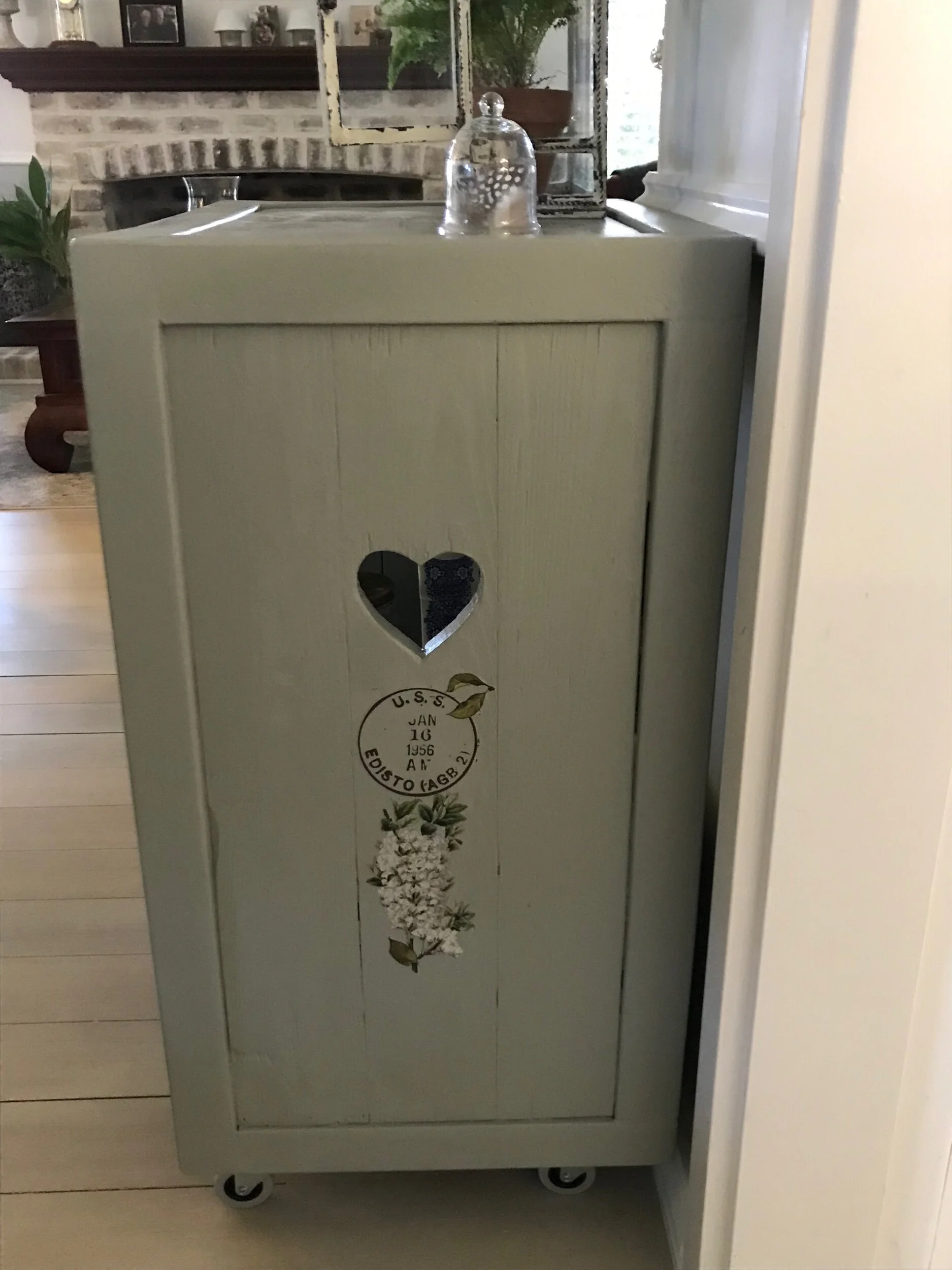 2A4D9092-8377-47EF-828D-8EF411EA1A13