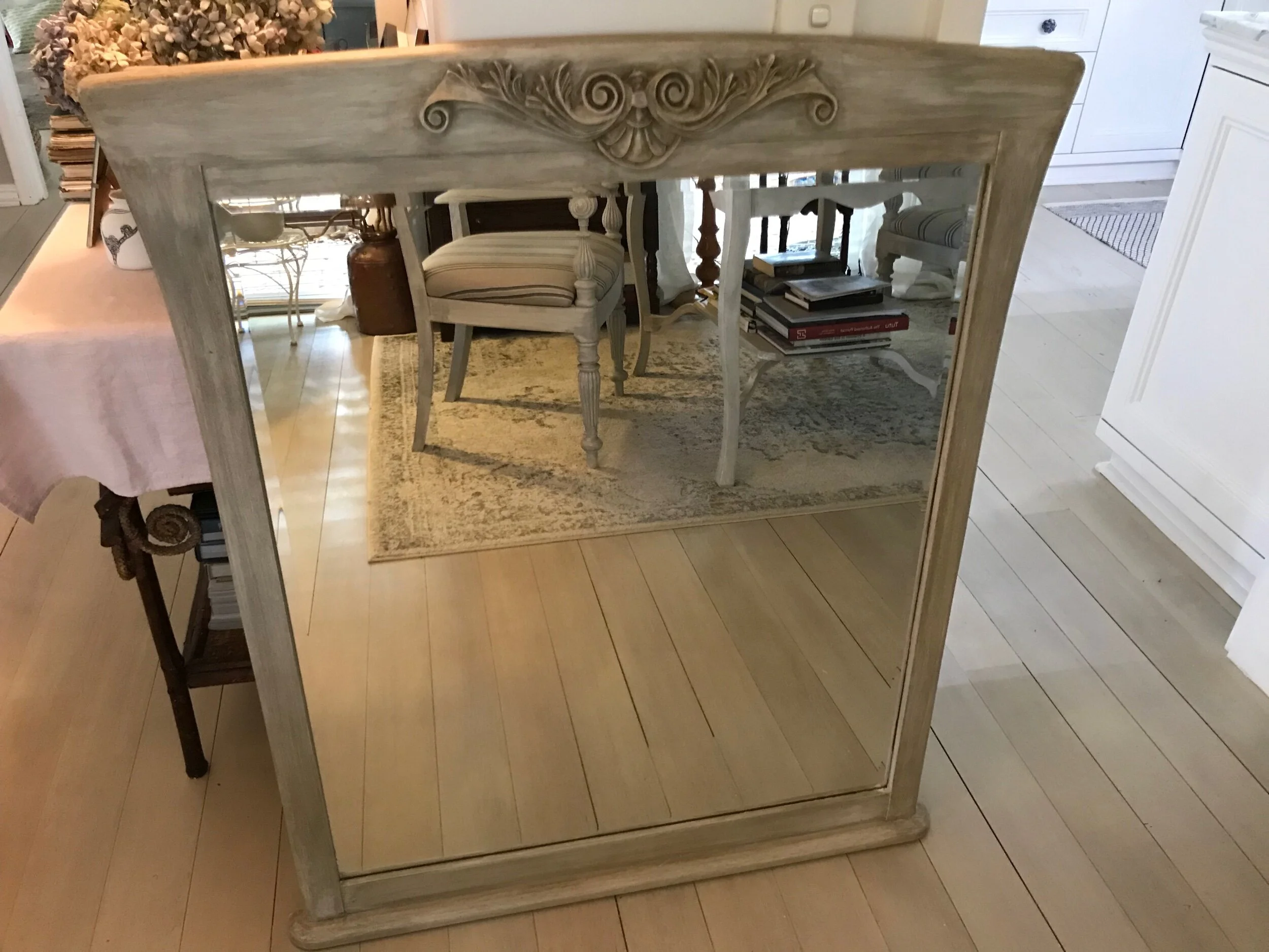 8B1C8A28-5DD2-4B5D-908D-71755B92CC6B