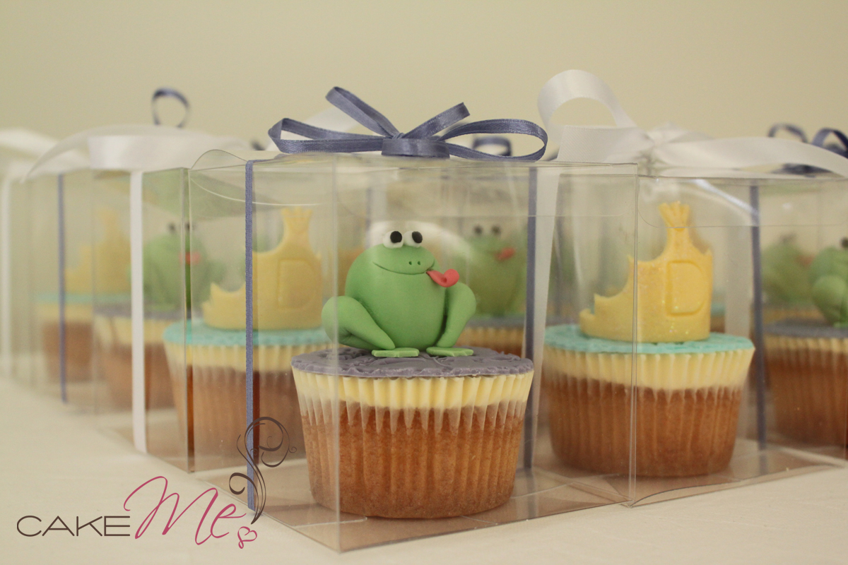 Cupcakes for Noah's mum's hens, Princess and the Frog theme
