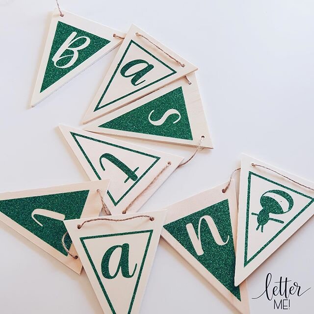 My seven year old and I tried glitter iron-on on wooden bunting flags and absolutely LOVED the finish. Have you tried iron-on on materials other than fabric? How did it turn out? Please share!! xx
.
Video in the previous post.