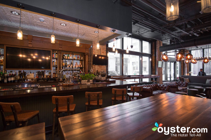 Queen And crescent Bar .jpg