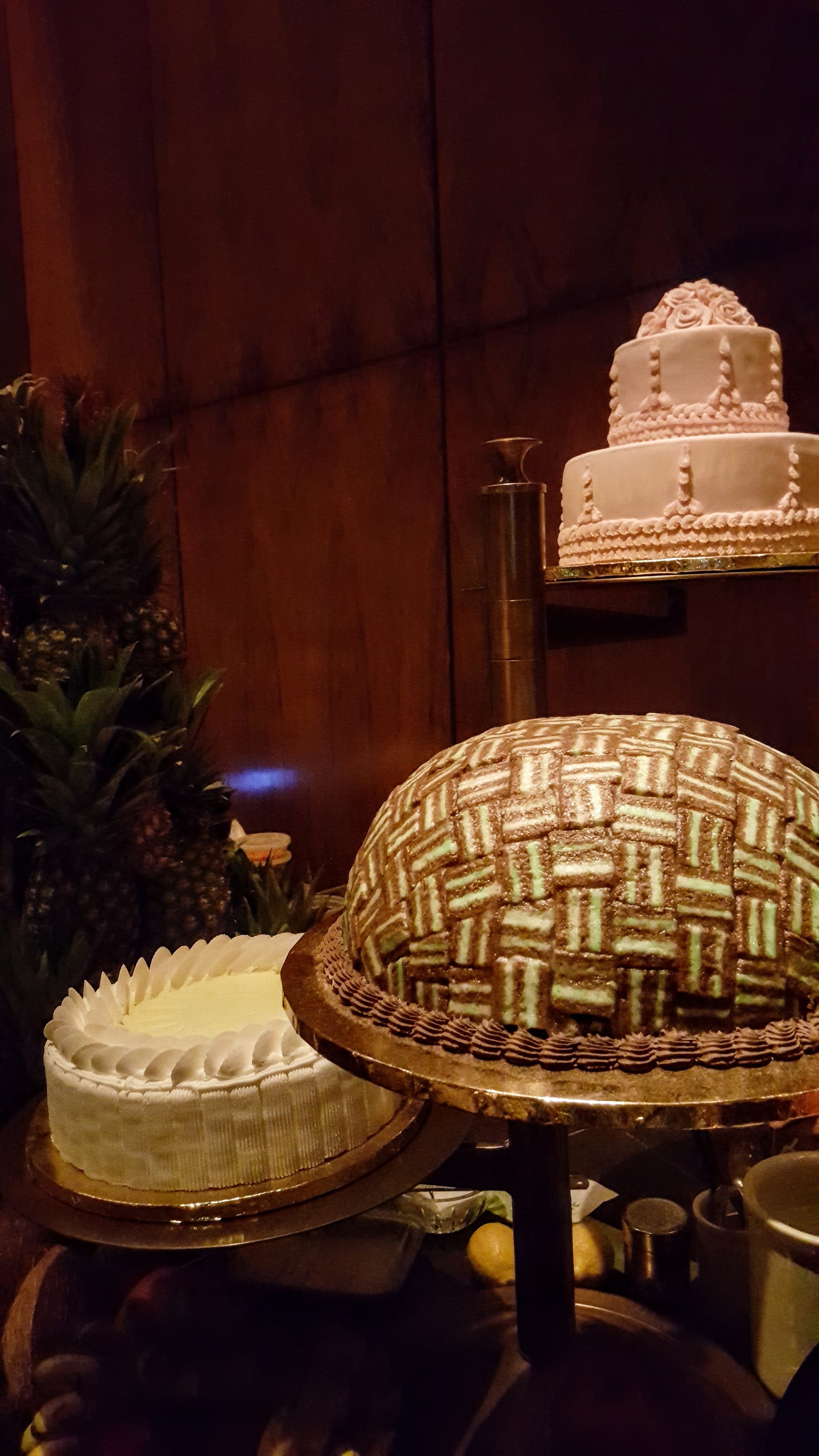 DiningRoom_Dessert.jpg