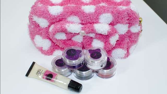 Violet Voss Violet's Secret Wepon Adhesive and Glitter Review