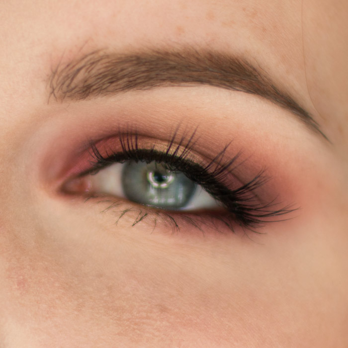 Plum and Champagne Halo Eyeshadow Tutorial