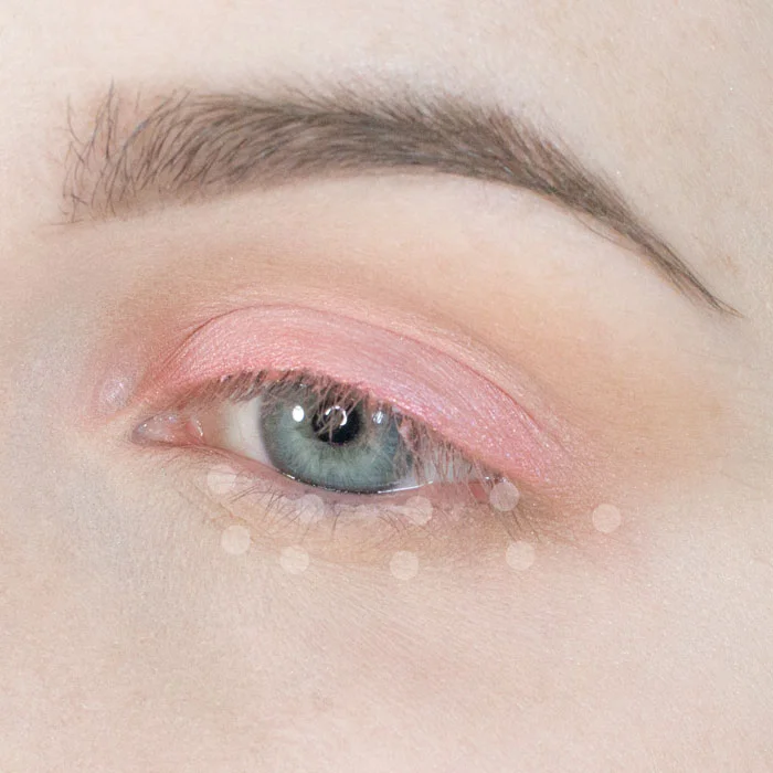 peach_and_green_Indie_eyeshadow_look_5.jpg