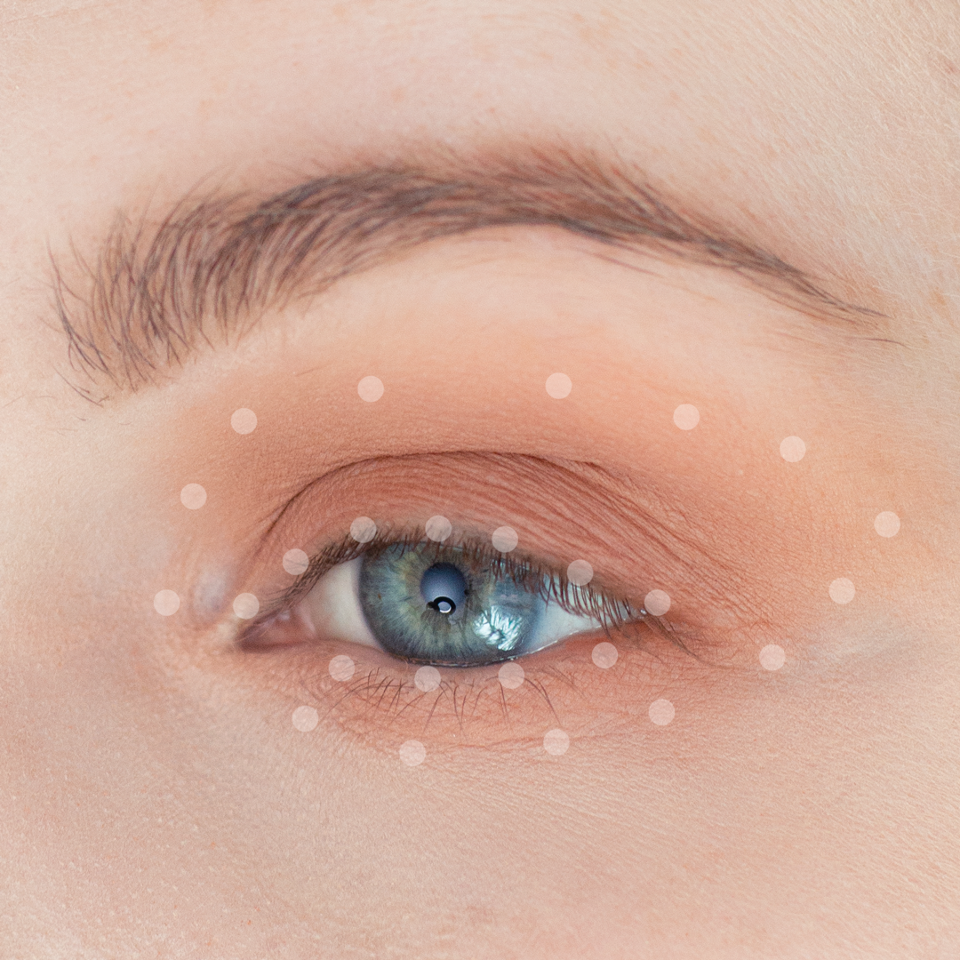 Night-Out-Glam-Warm-Step-by-Step--Eyeshadow-Tutorial-step-3dots.png