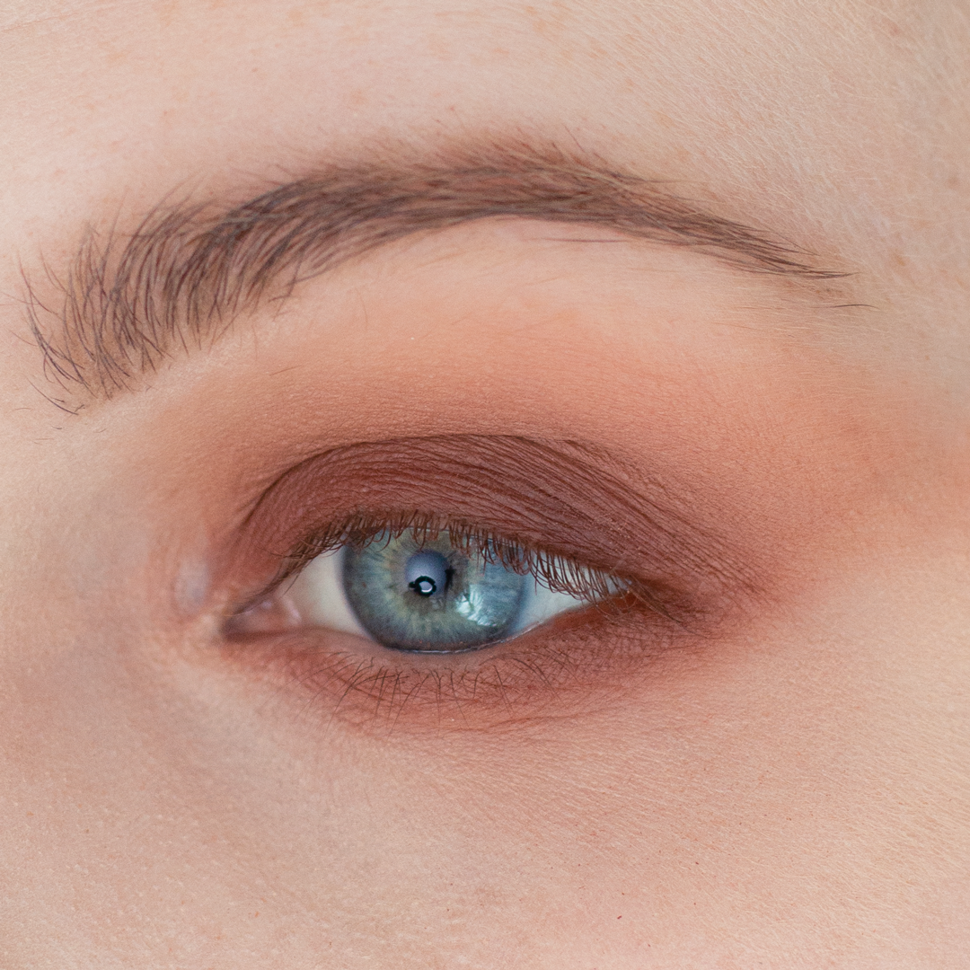 Night-Out-Glam-Warm-Step-by-Step--Eyeshadow-Tutorial-step-4.png