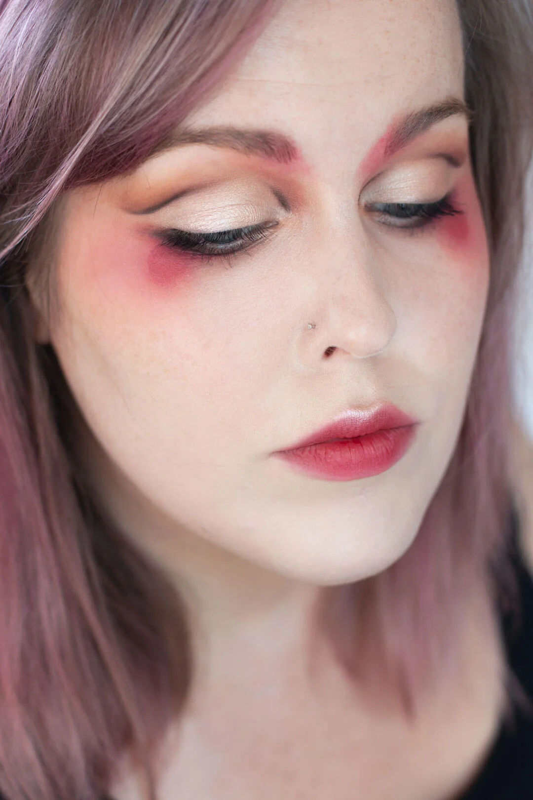 Avant-Garde-Red-and-Chocolate-Step-by-Step-Eyeshadow-Tutorial-final-3.jpg