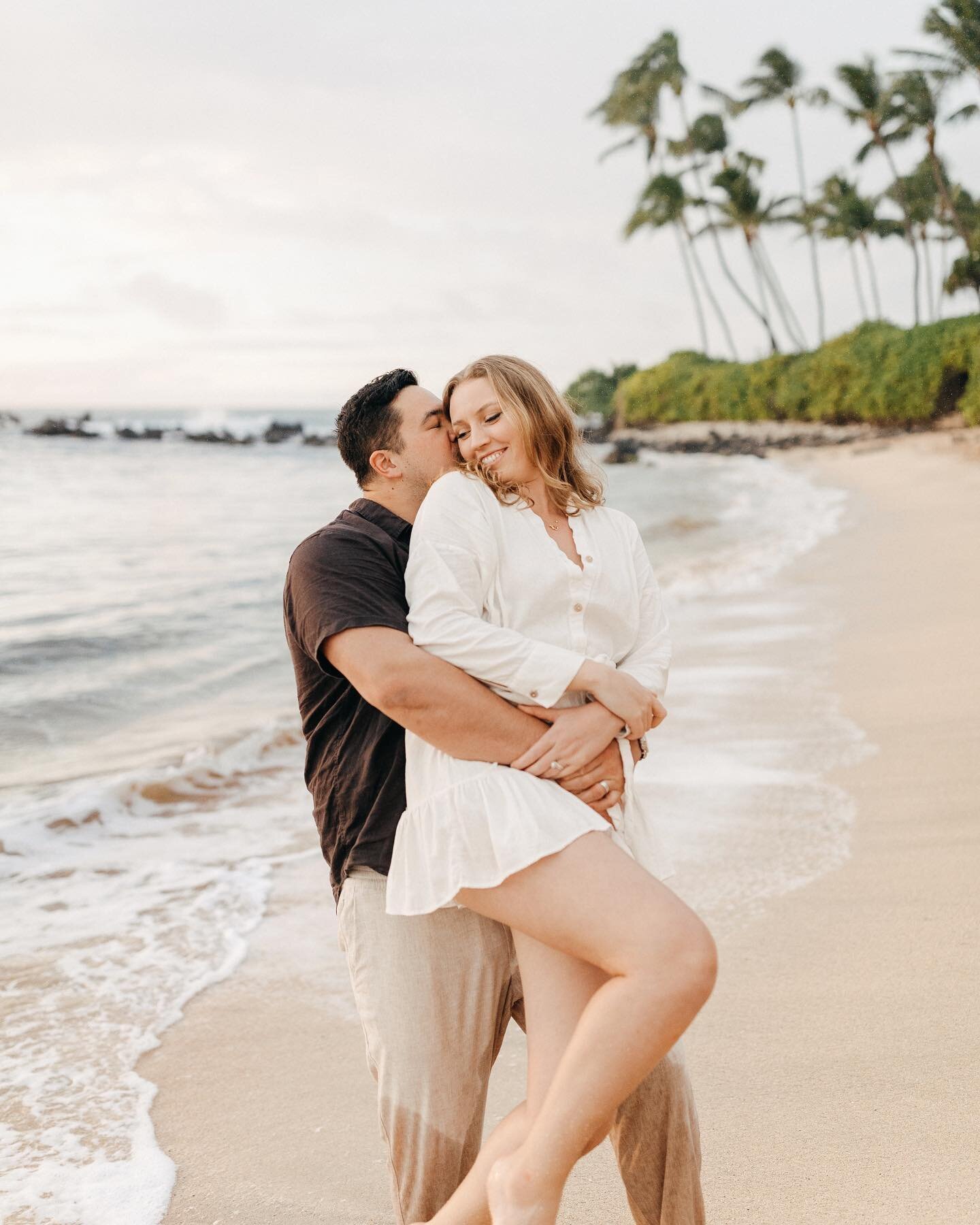 I always recommend taking some one on one photos with your partner during your family session. And it&rsquo;s also helpful when you bring an extra family to help keep an eye on the little ones- especially grandma. Grandparents are some of the best se