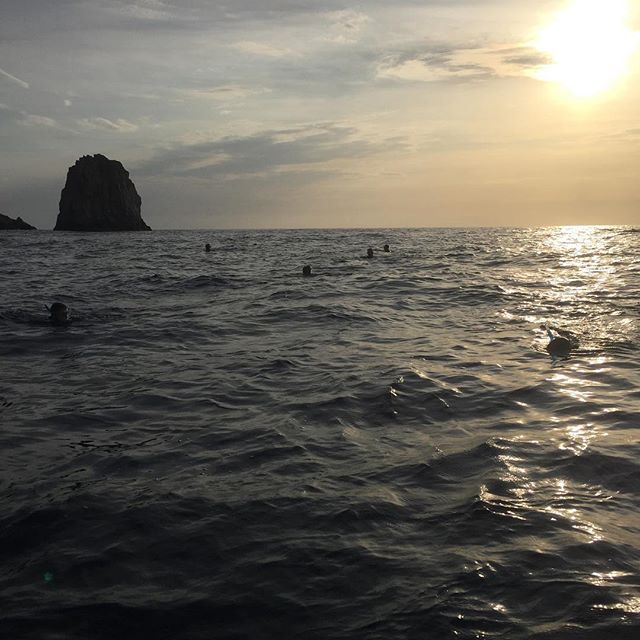 Soir&eacute;e Snorkeling Capo Rosso #coucherdesoleil#randonn&eacute;e#masque#sea#