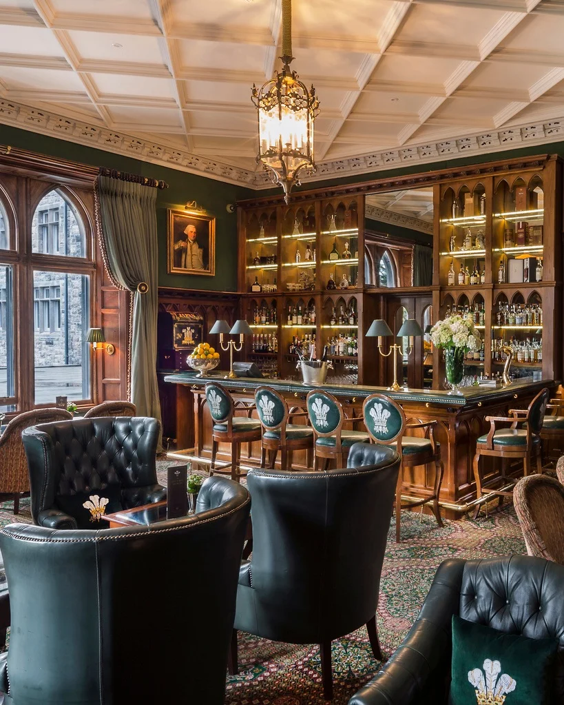 Prince+of+Wales+Bar.jpg