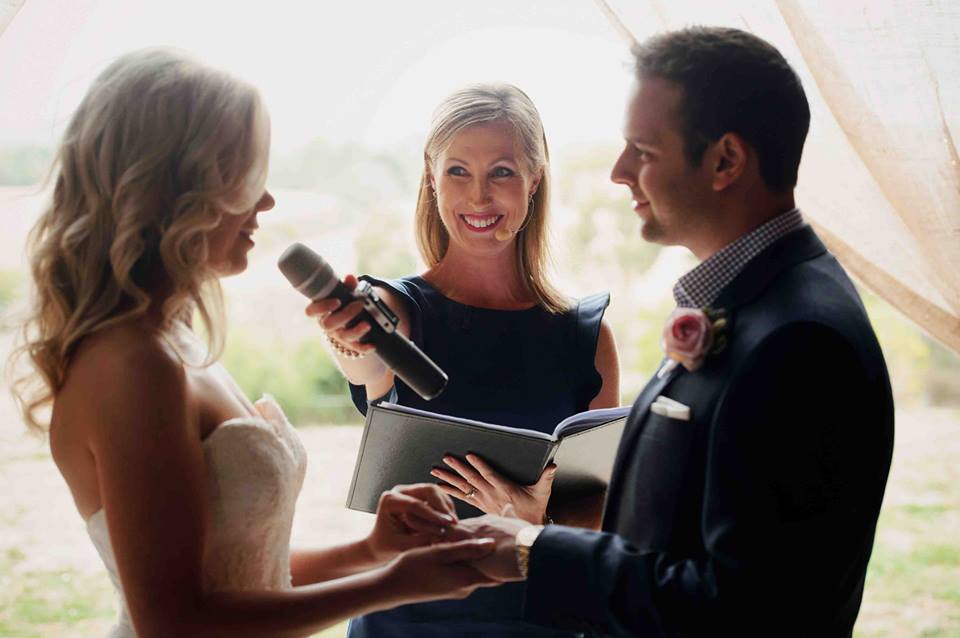 Yarra Valley weddings with Celebrant Sally Hughes ( Robert Hock Photography)