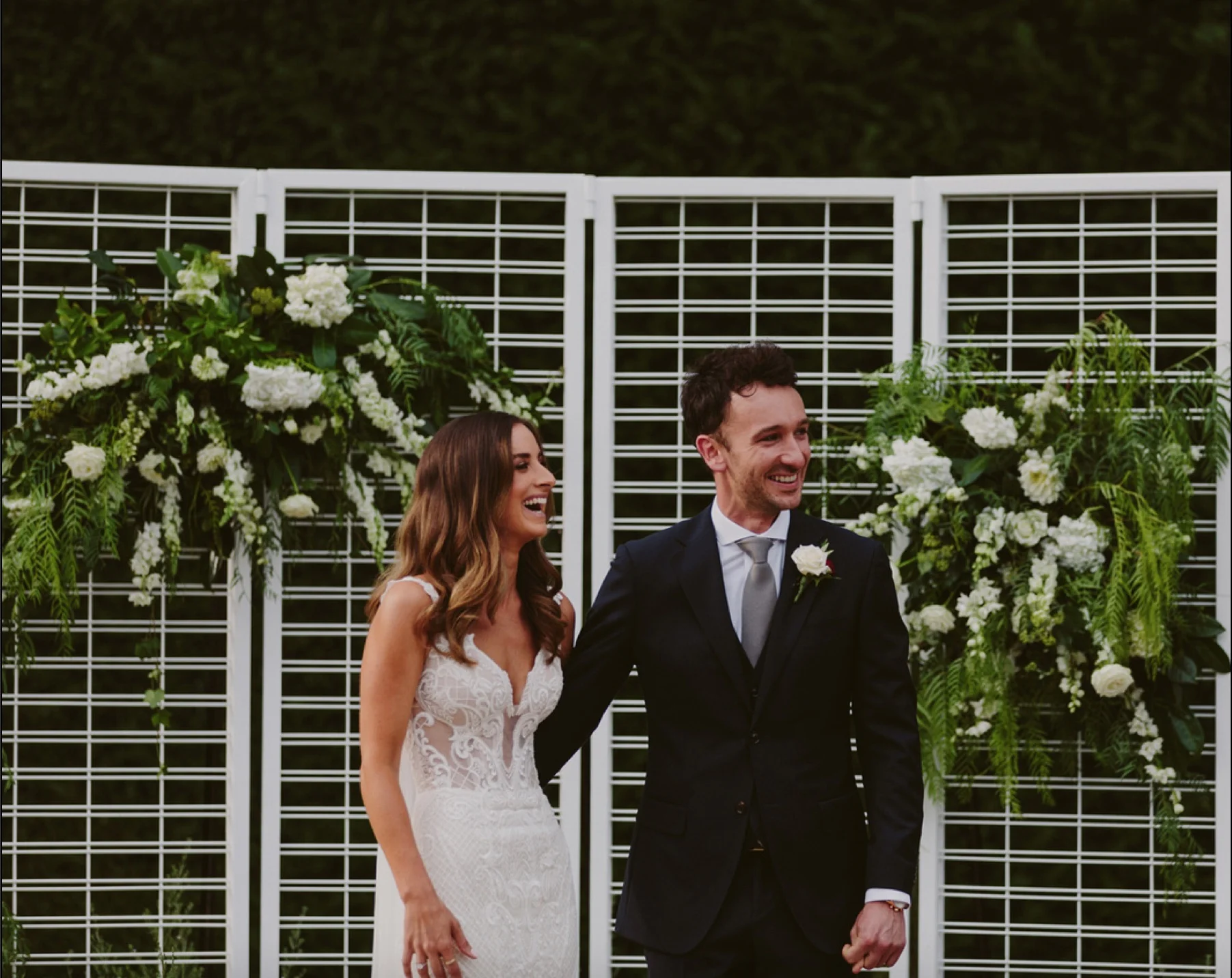Garden ceremoies with Sally Hughes ( Beck Rocchi Photography)