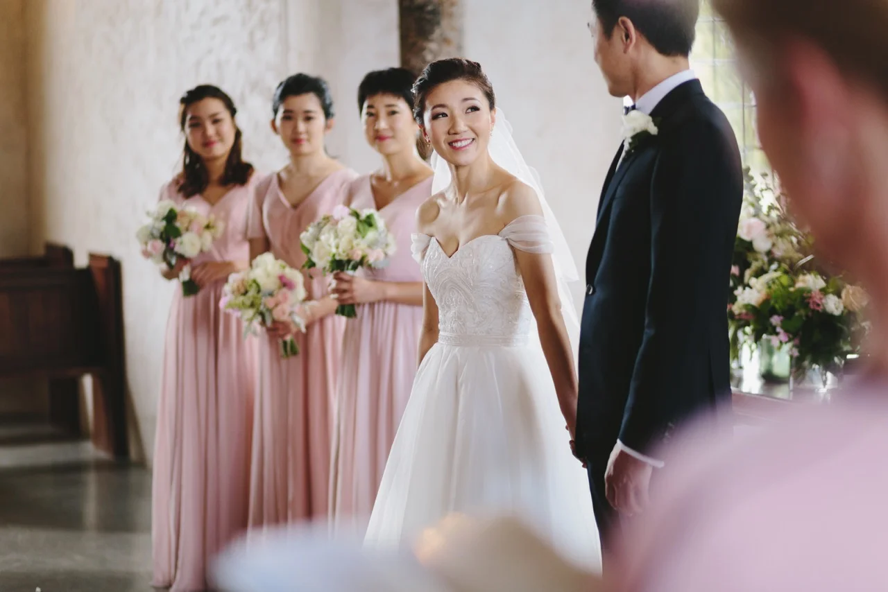 Romantic weddings with Sally Hughes ( Jonathan Ong Photography )
