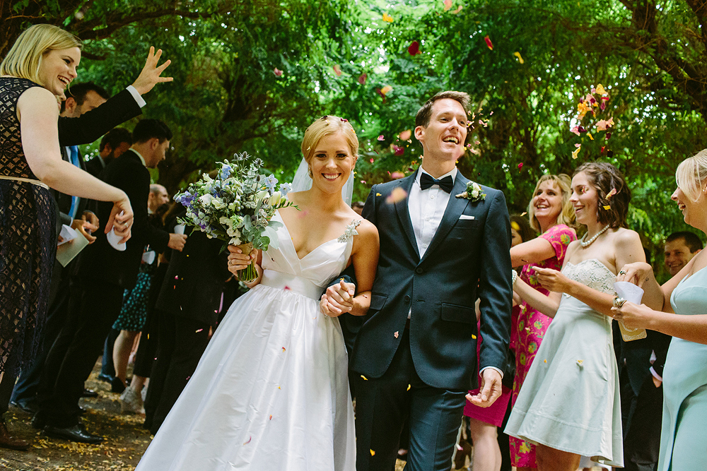 ANIKA + ANDY / Fifteen Photography / Yering Station / Sugar Bee Flowers