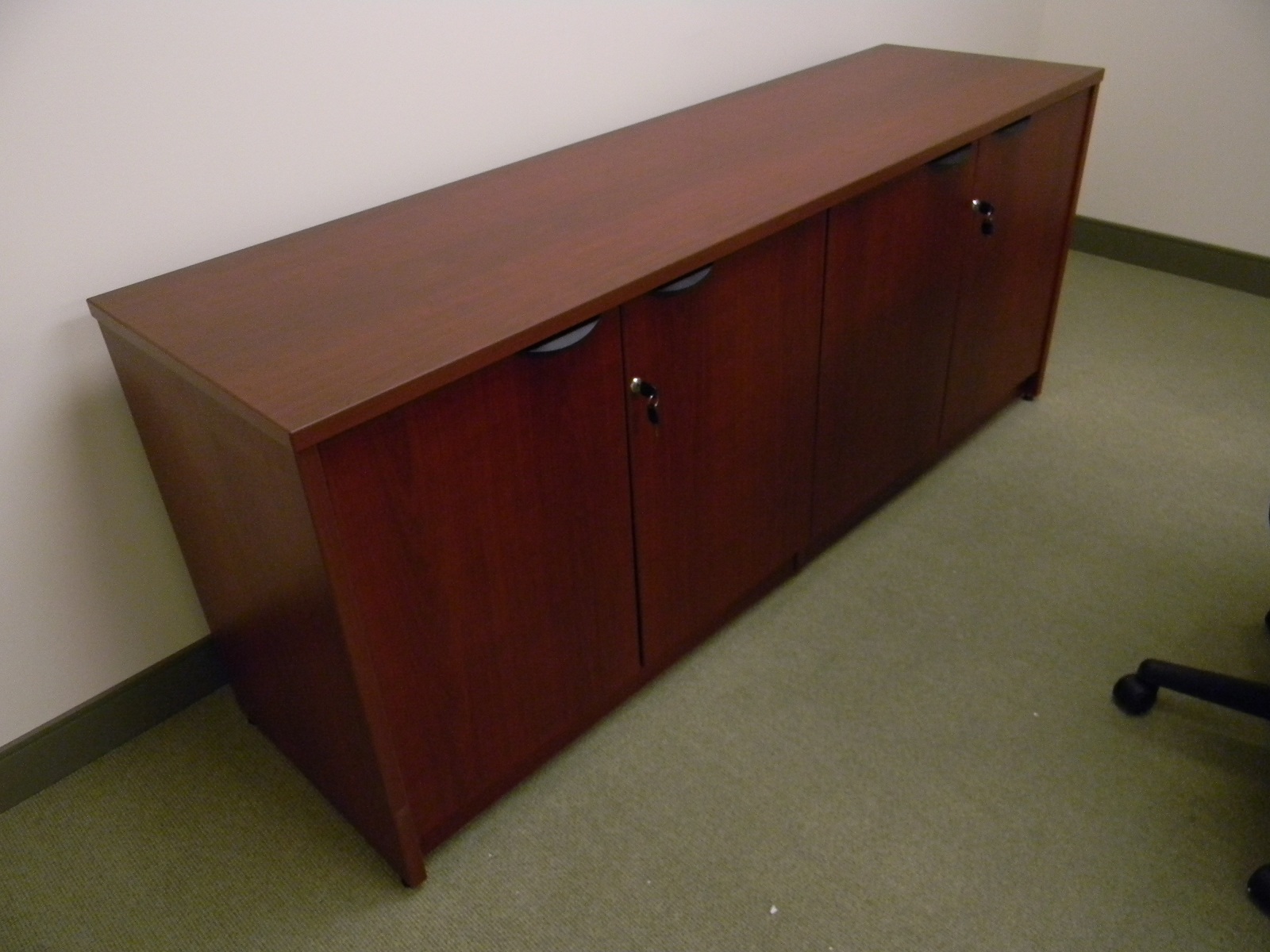 72in credenza.JPG