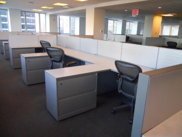 6ft_by_6ft_desksing_station_from_hedge_fund-600x450.jpg
