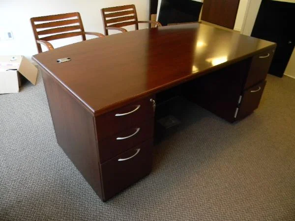 N6_Bowfront_desk-600x450.jpg