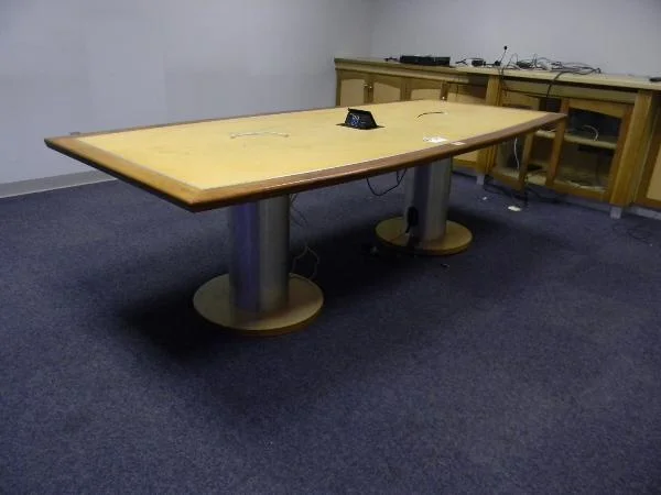 1: 8'6" x 48" boat shape table
