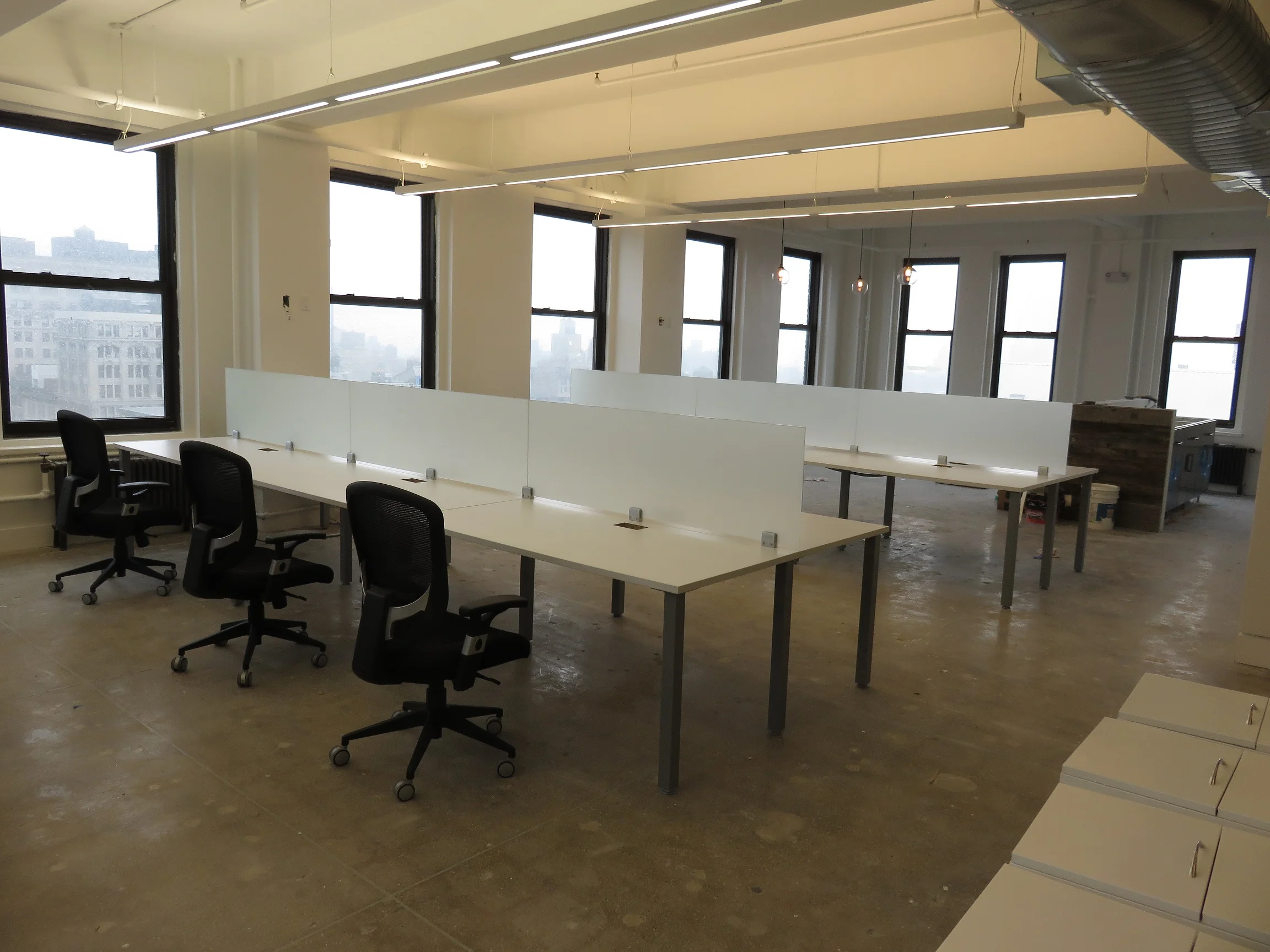 quick open plan stations in stock.jpg