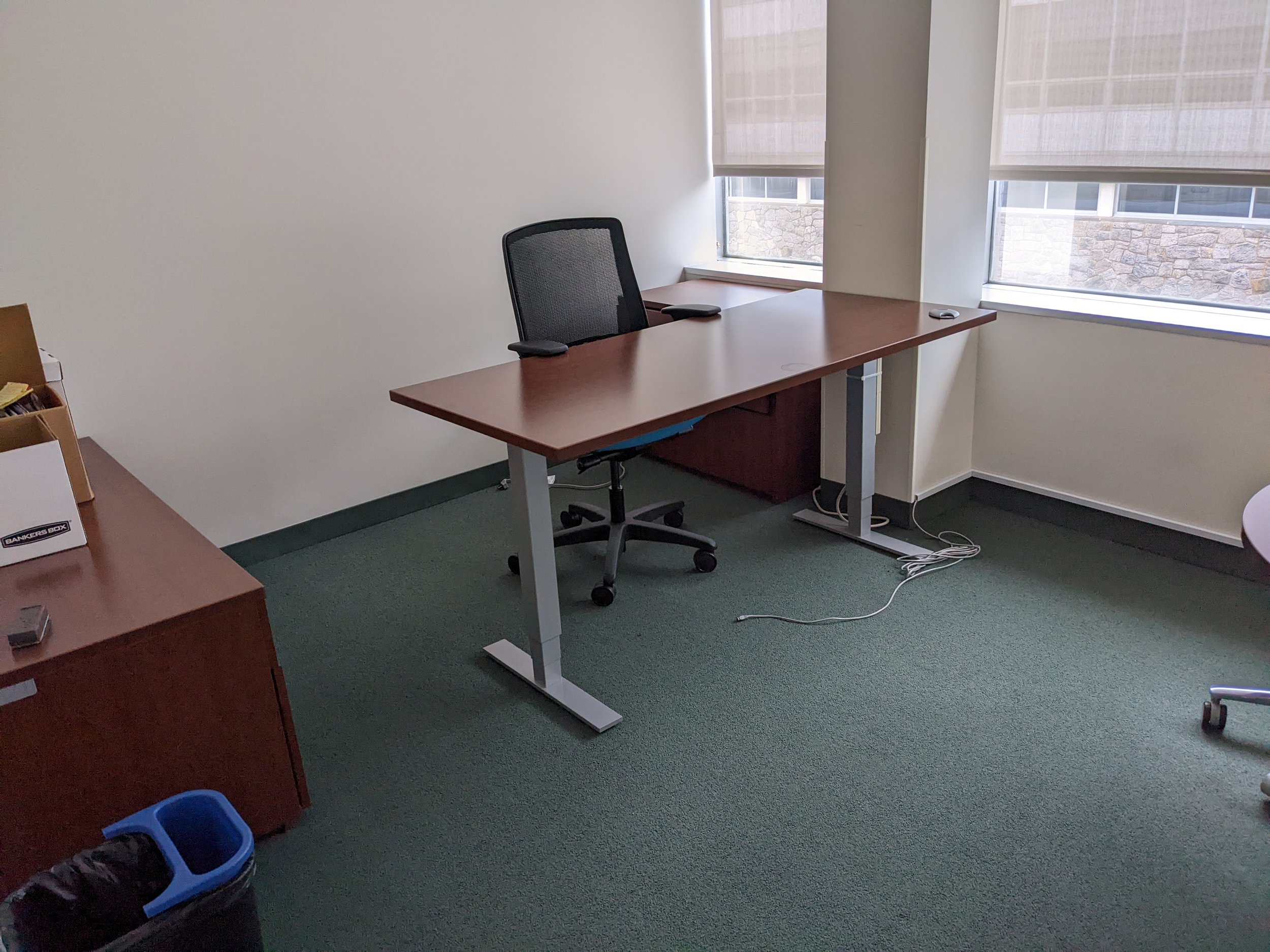 Furniture Liquidation in Ardsley NY with Workstations and Lshape desks