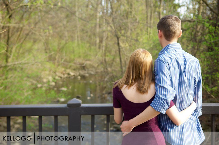 Columbus-Ohio-Engagement-Photos-5.jpg