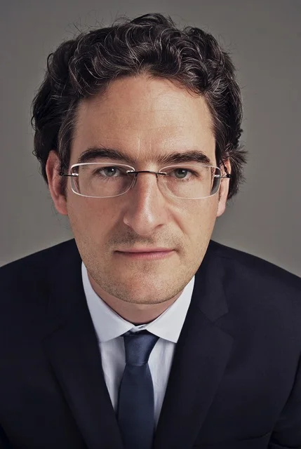 Portrait_Antoine_001_475x711_RBG_A98.jpeg