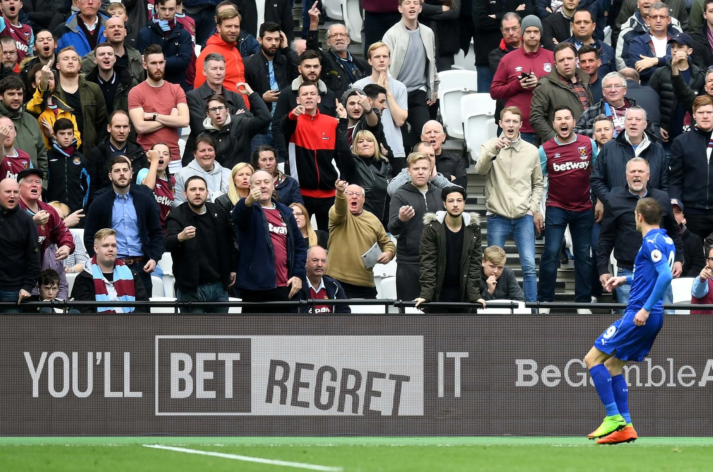 BET REGRET STADIUM 1.jpg